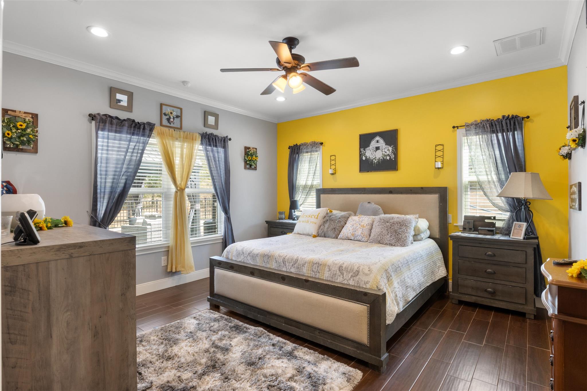 141 Eagle Point Cv, Kingsland, TX 78639