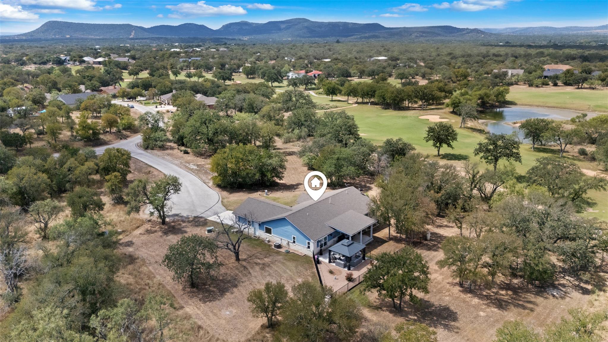 141 Eagle Point Cv, Kingsland, TX 78639