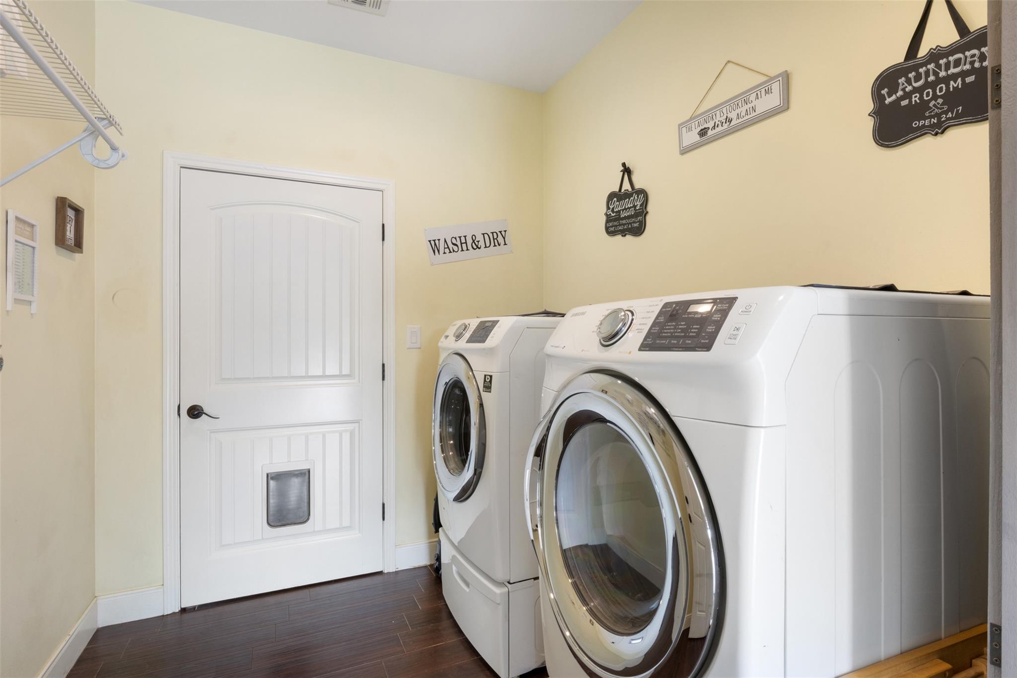 141 Eagle Point Cv, Kingsland, TX 78639