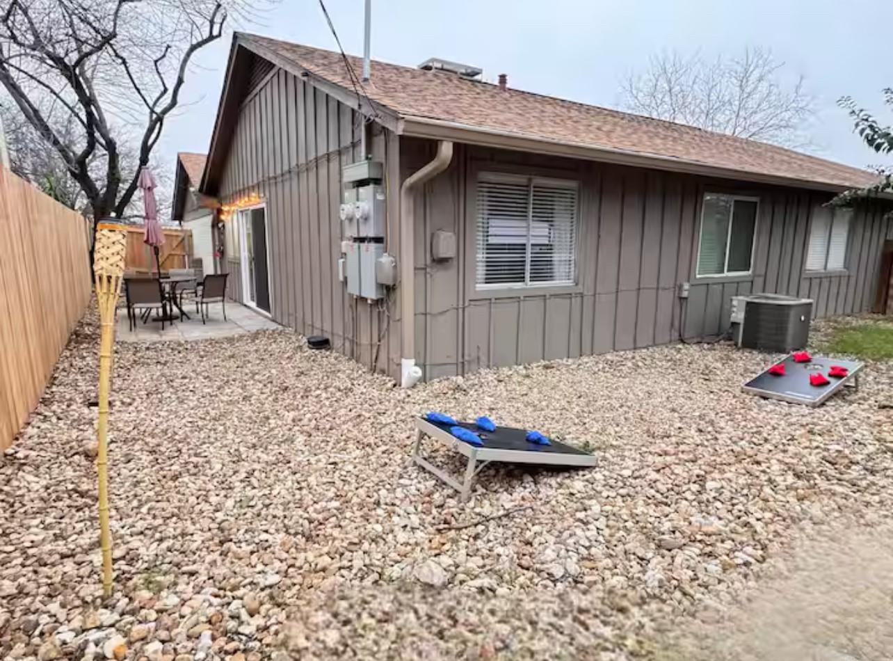 9011 Quail Valley Dr # B, Austin, TX 78758