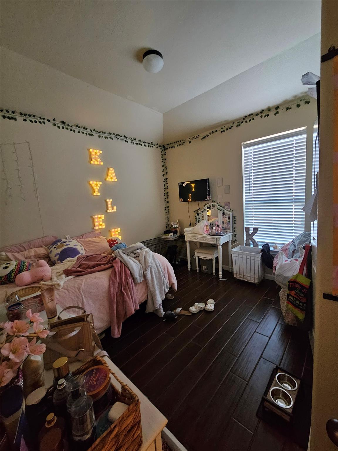 101 Creekside Villa Dr, Kyle, TX 78640