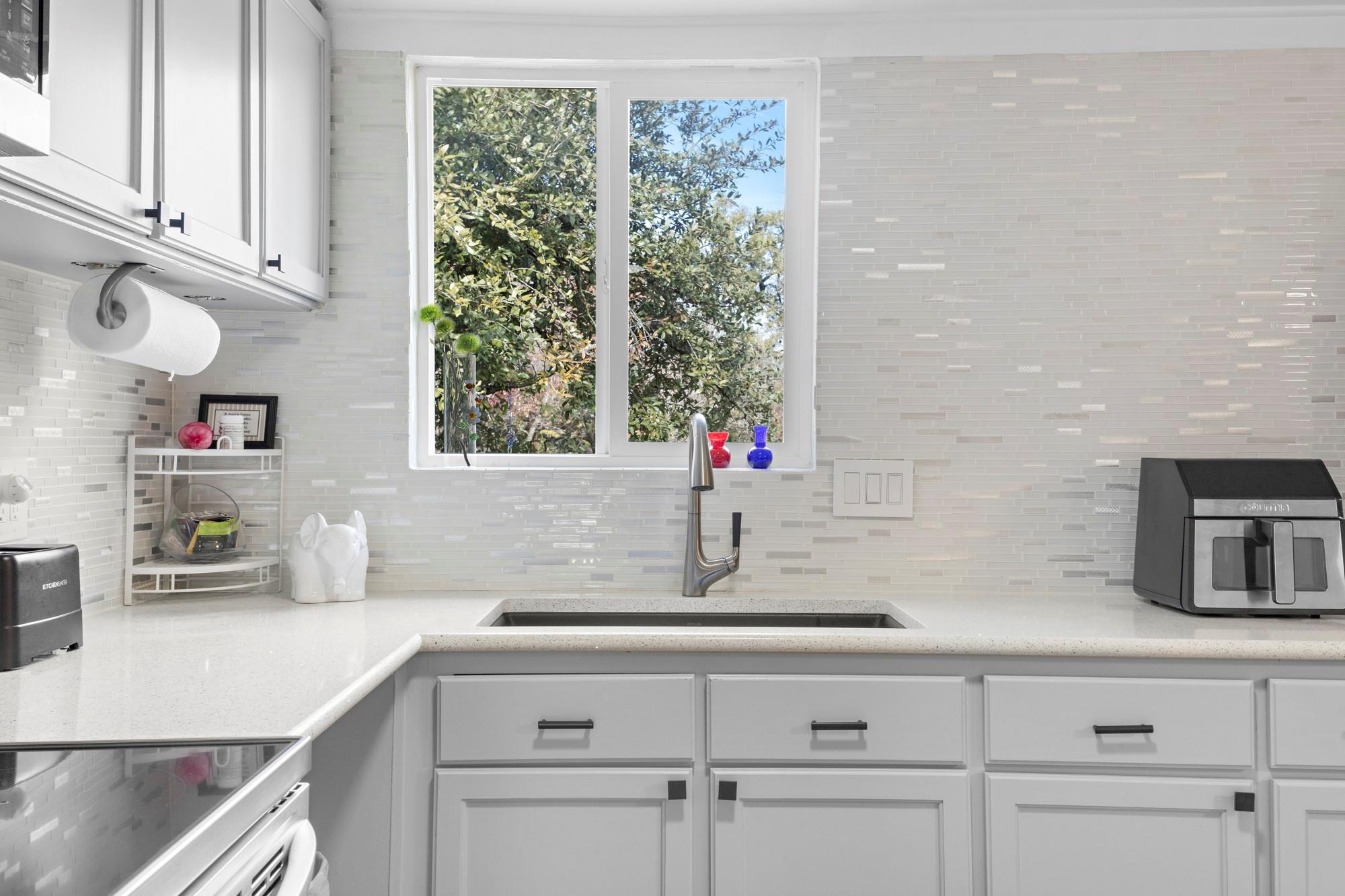 701 Bonita Verde Dr, Leander, TX 78641