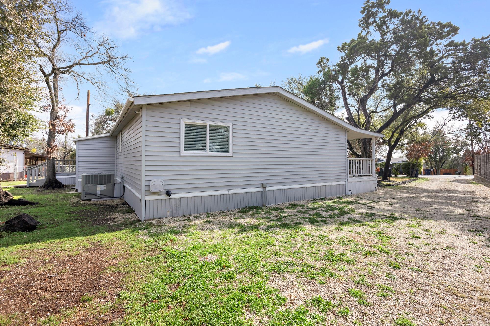 701 Bonita Verde Dr, Leander, TX 78641