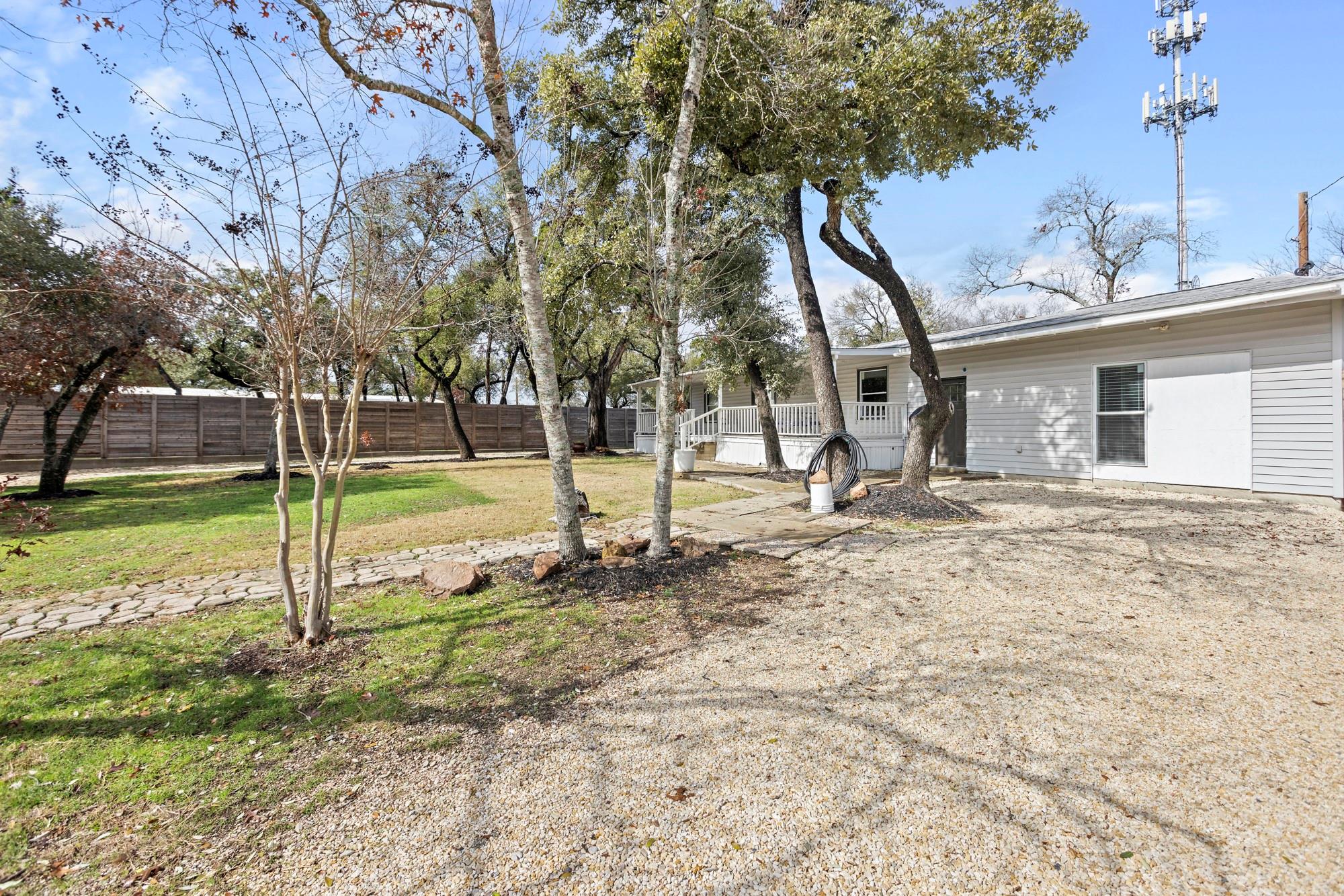 701 Bonita Verde Dr, Leander, TX 78641