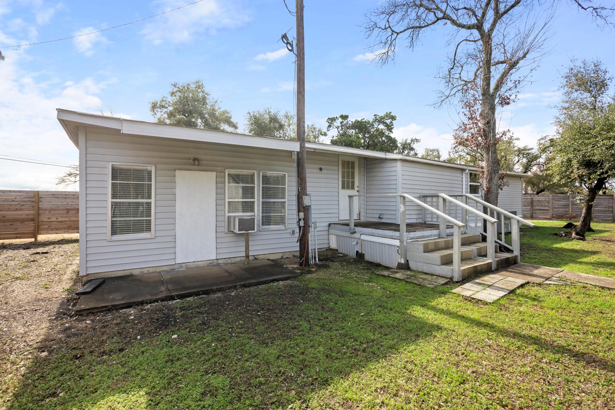 701 Bonita Verde Dr, Leander, TX 78641