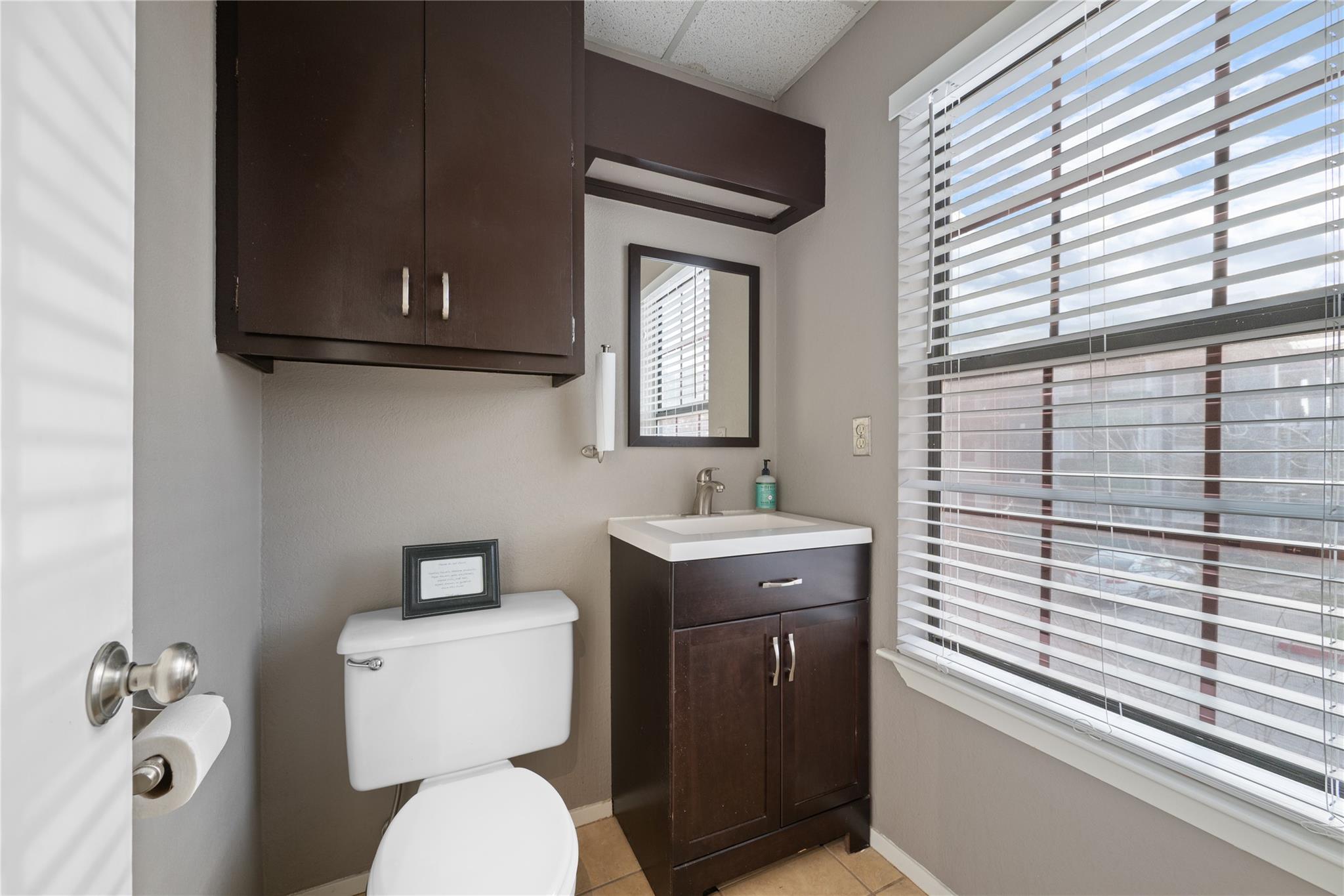 13740 N Highway 183 Dr # J5, Austin, TX 78750