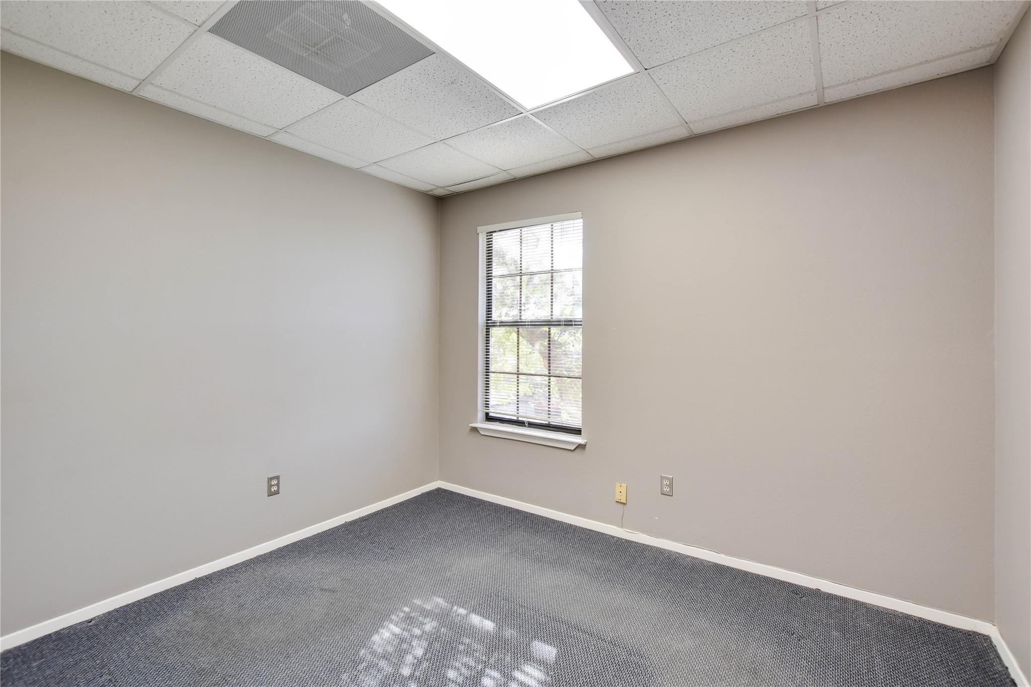 13740 N Highway 183 Dr # J5, Austin, TX 78750