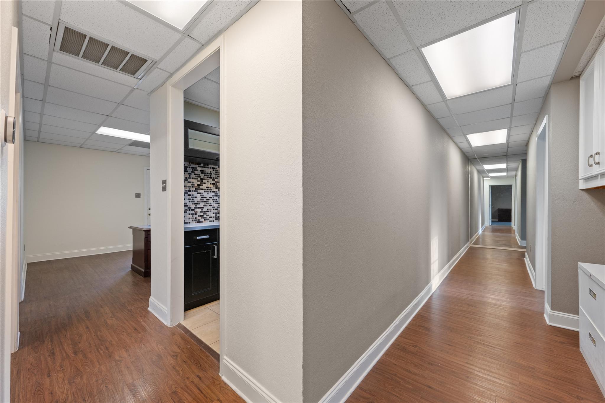 13740 N Highway 183 Dr # J5, Austin, TX 78750