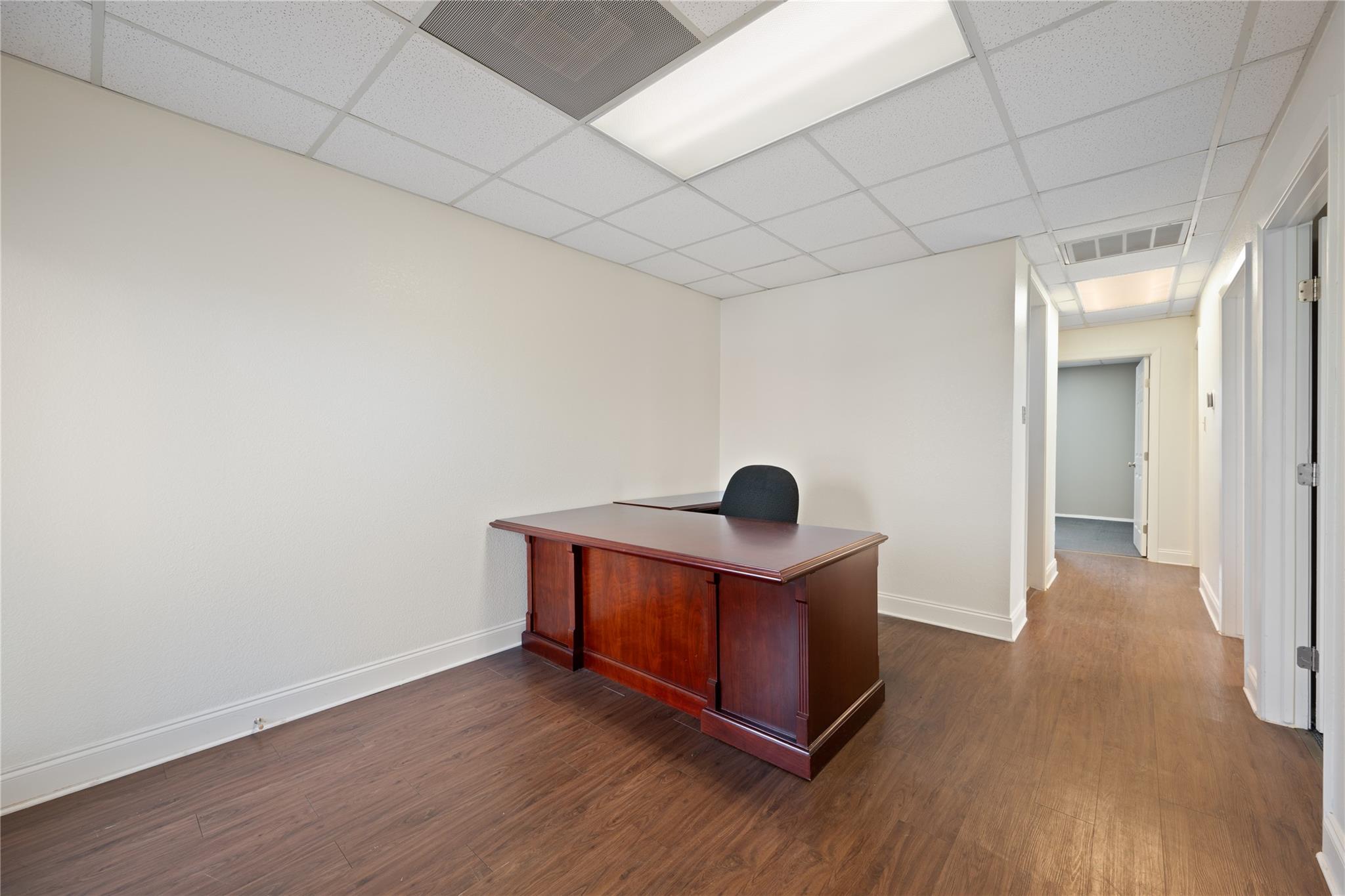 13740 N Highway 183 Dr # J5, Austin, TX 78750