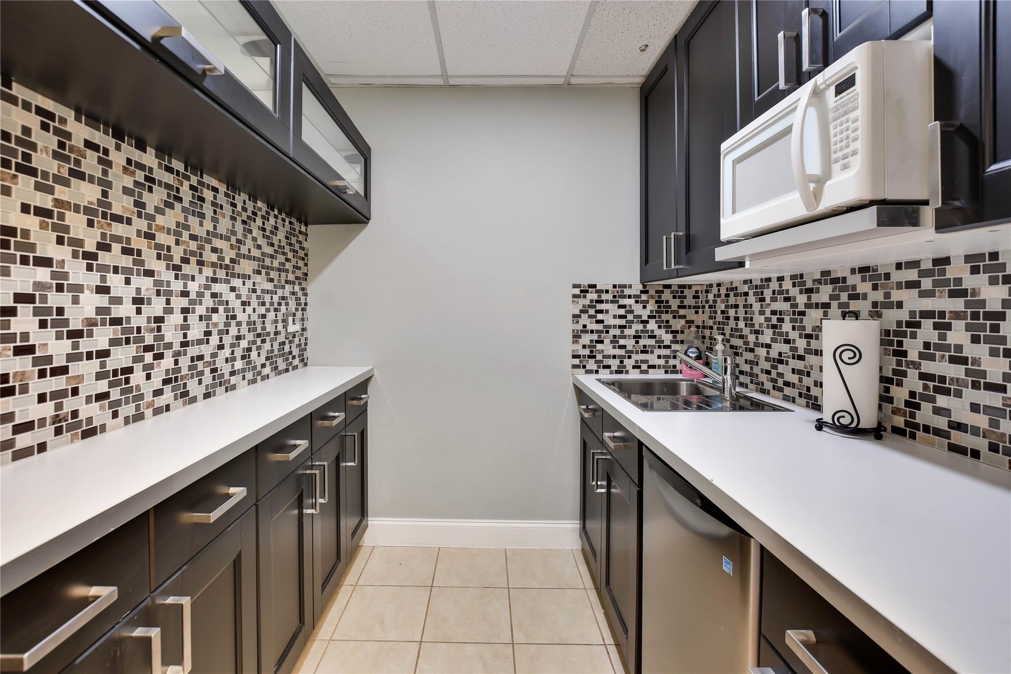 13740 N Highway 183 Dr # J5, Austin, TX 78750