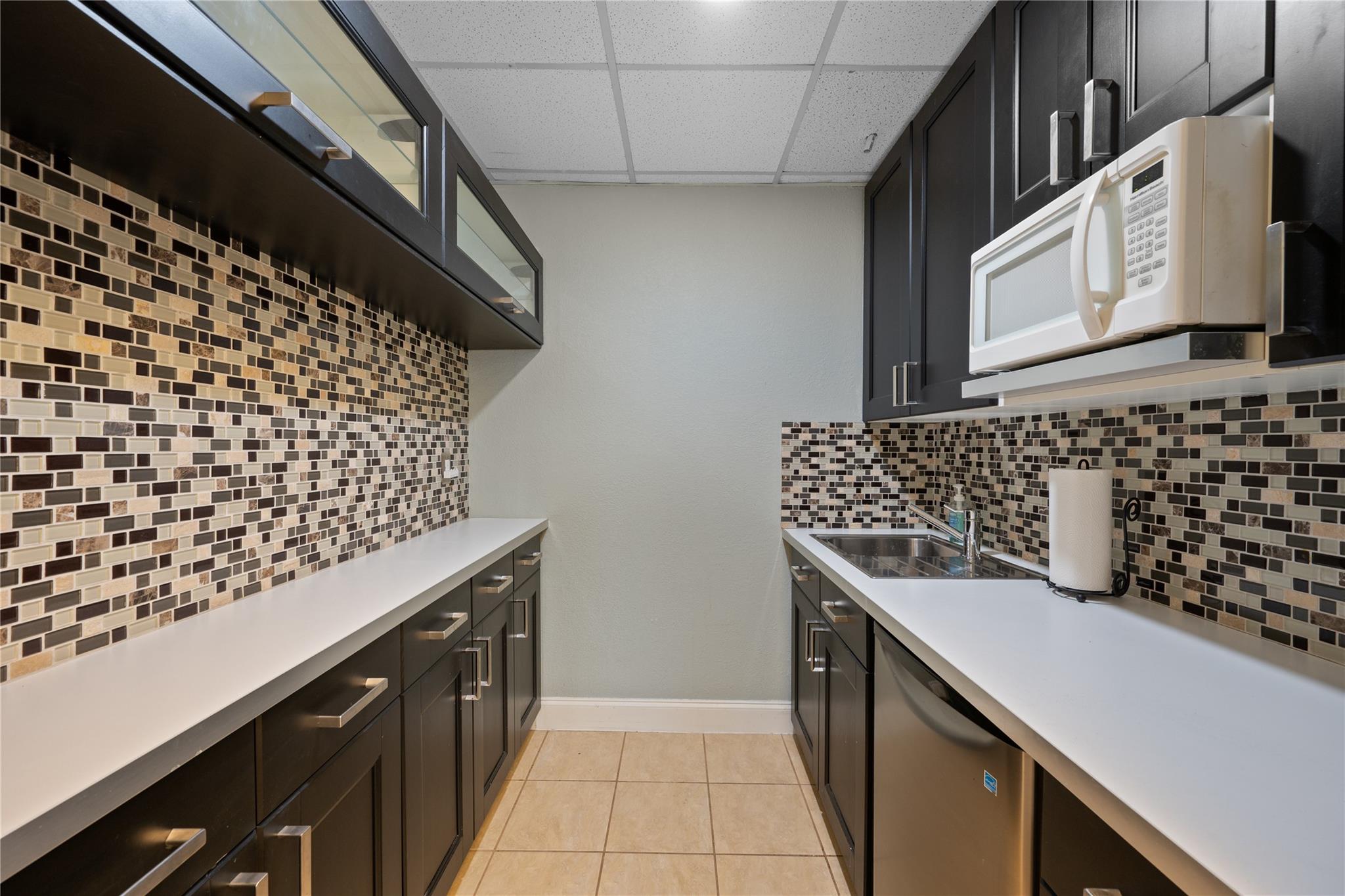 13740 N Highway 183 Dr # J5, Austin, TX 78750