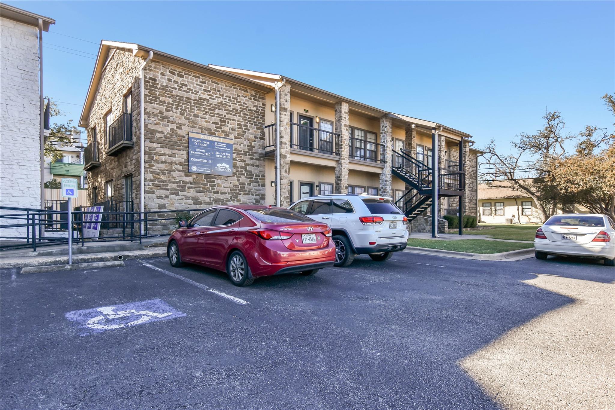 13740 N Highway 183 Dr # J5, Austin, TX 78750