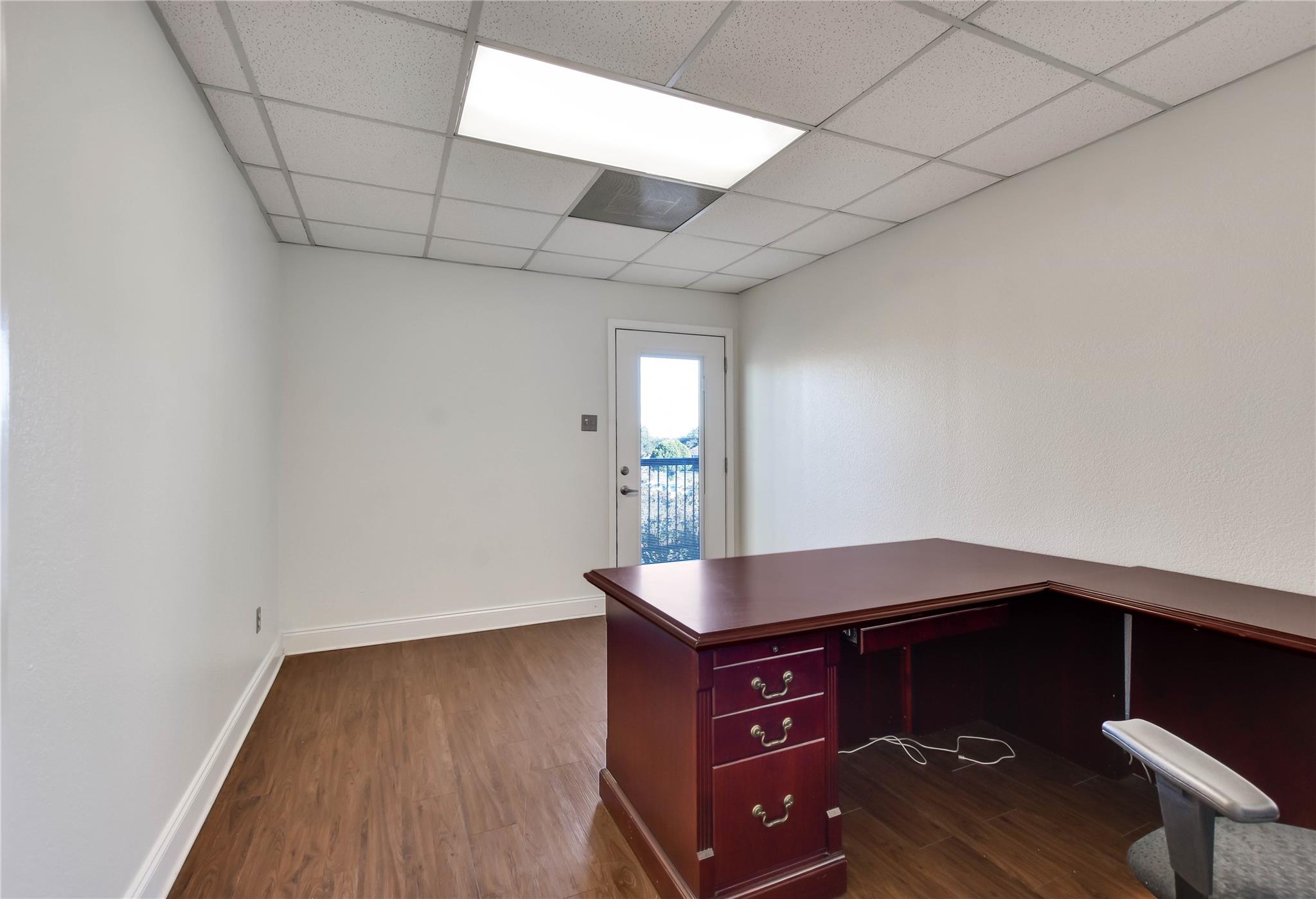 13740 N Highway 183 Dr # J5, Austin, TX 78750