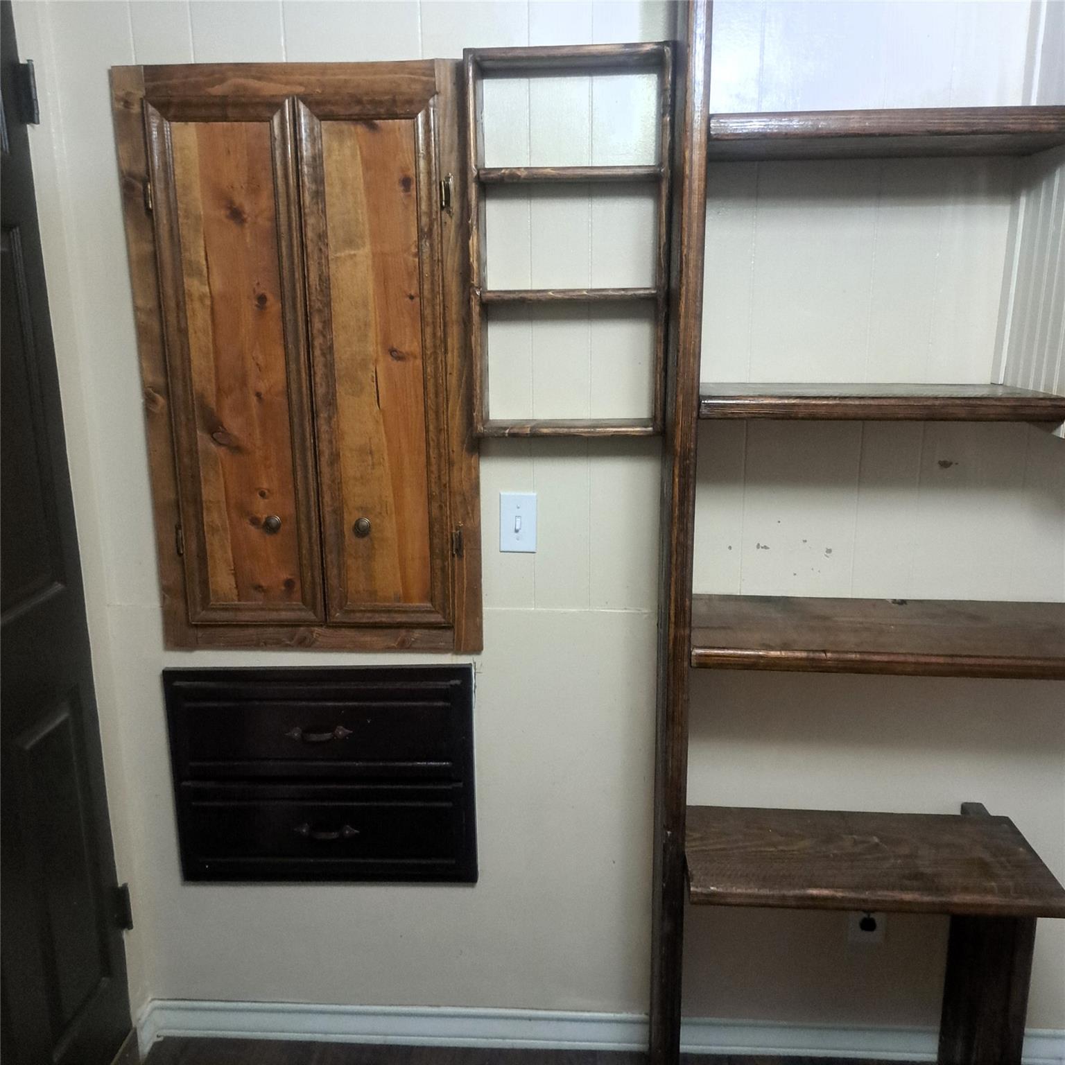 397 Lacy Dr # B, Elgin, TX 78621