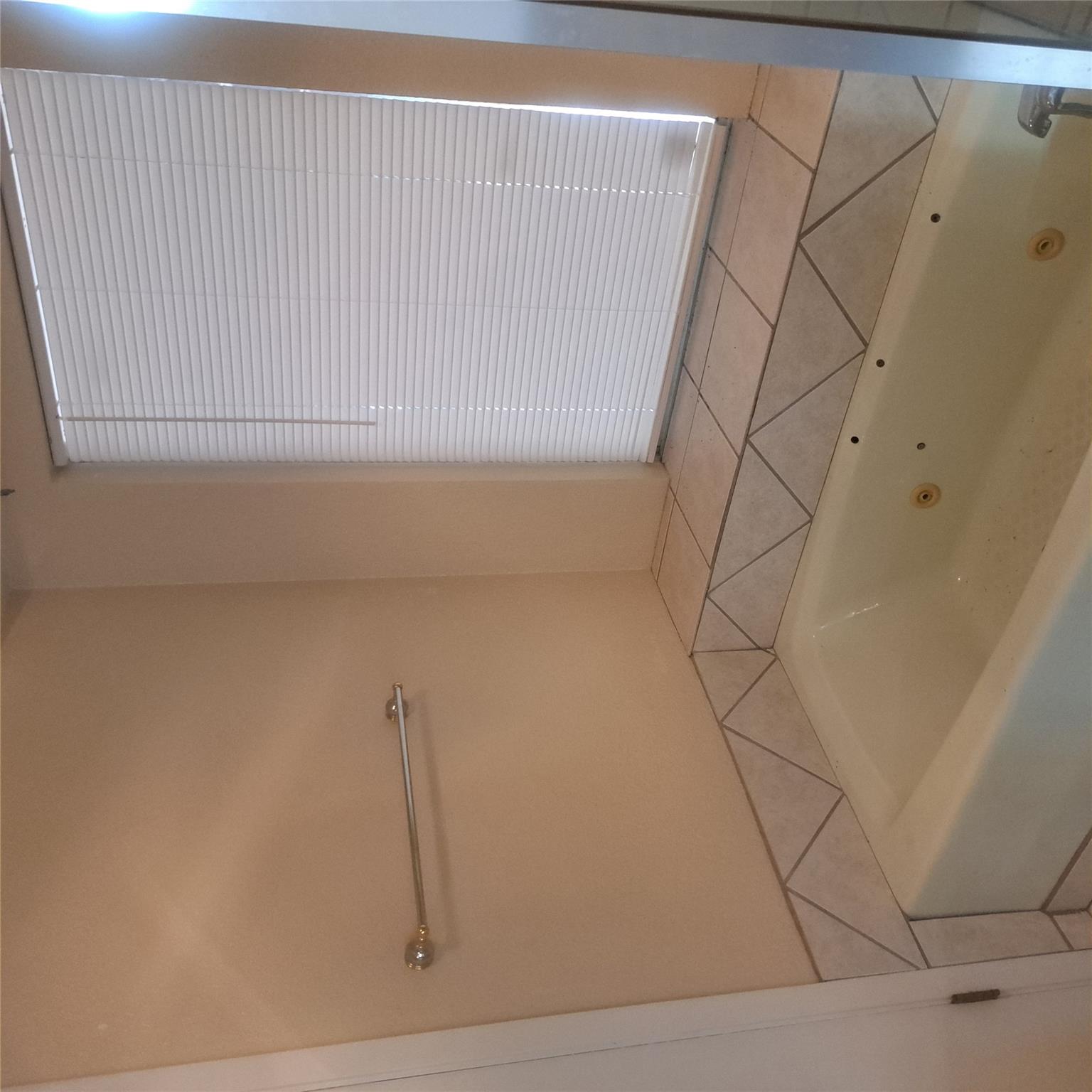 397 Lacy Dr # B, Elgin, TX 78621