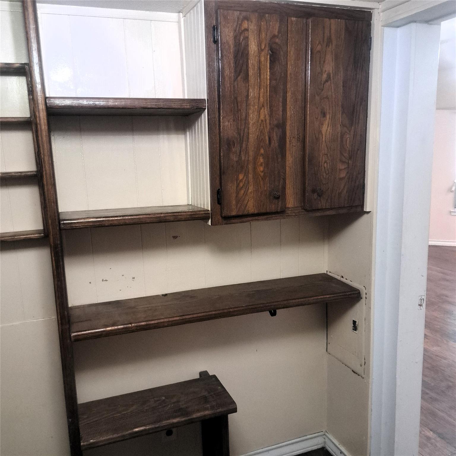 397 Lacy Dr # B, Elgin, TX 78621