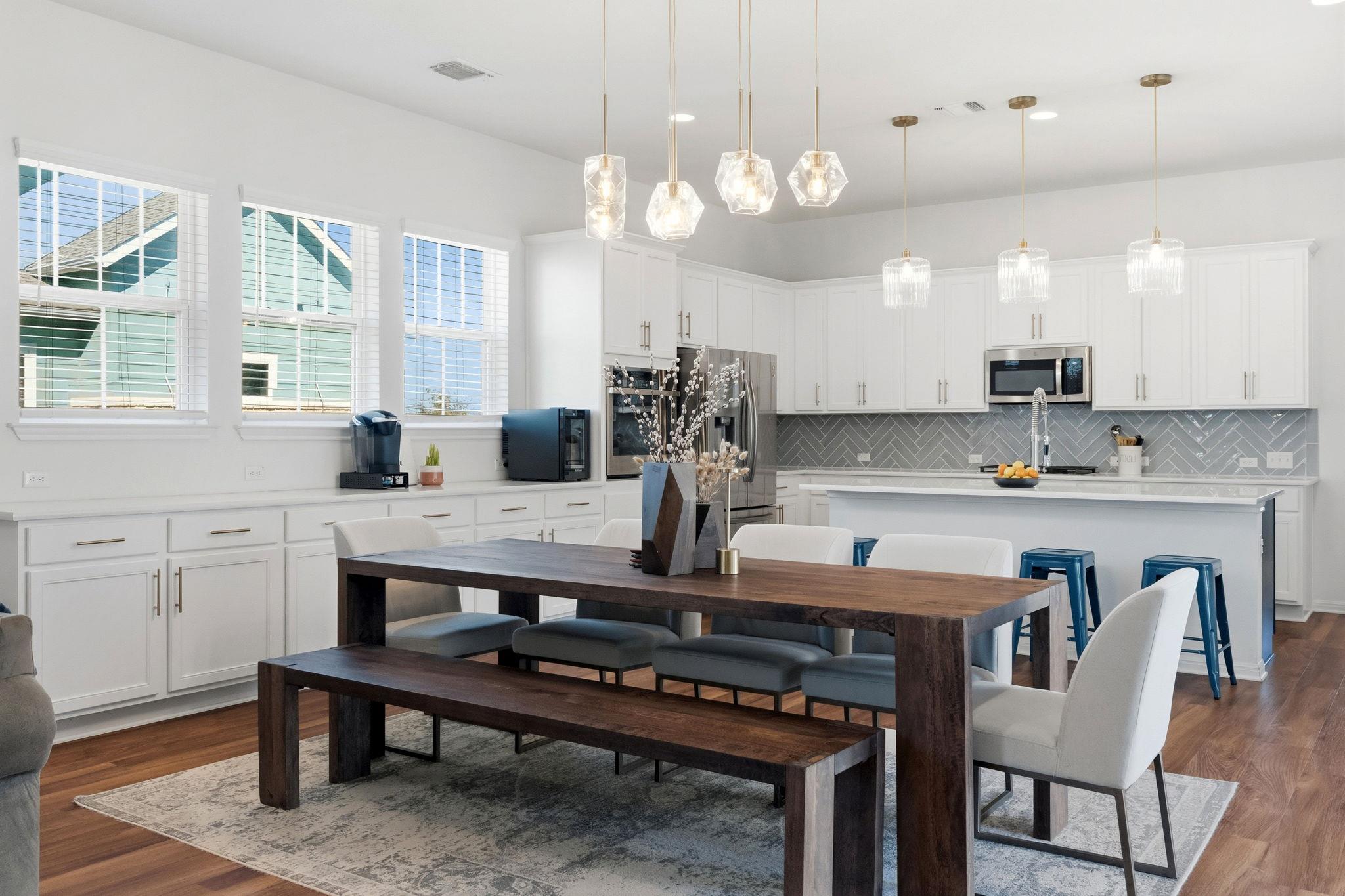 8704 Apogee Blvd, Austin, TX 78744