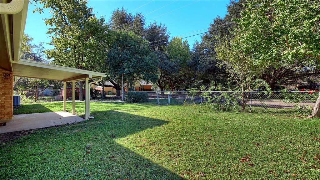 1609 Castlewood Ct, Taylor, TX 76574