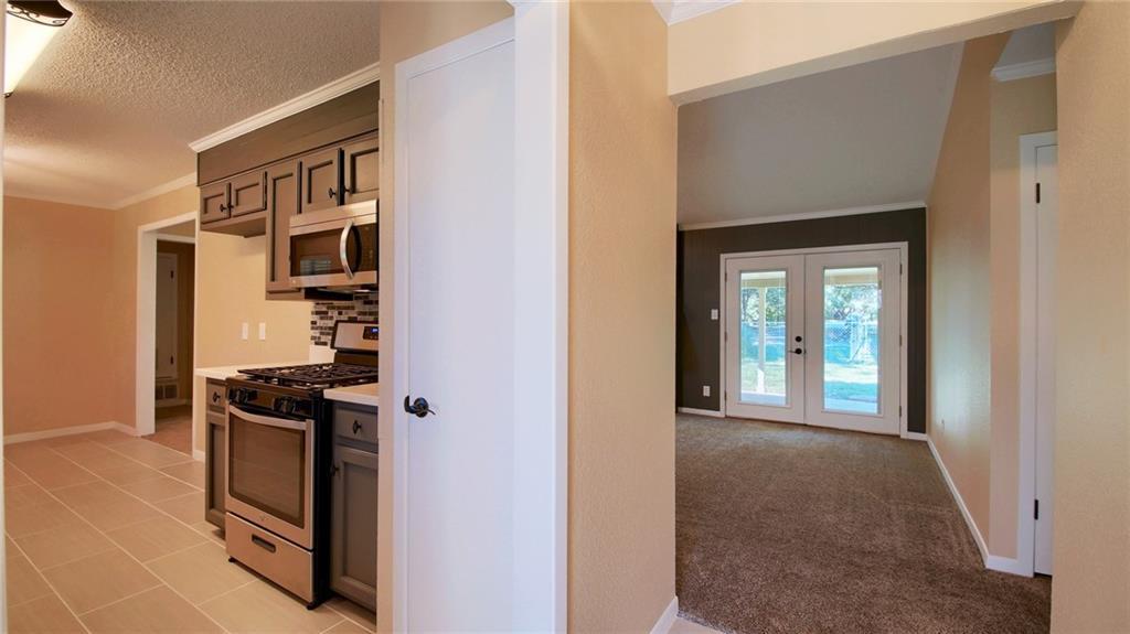 1609 Castlewood Ct, Taylor, TX 76574