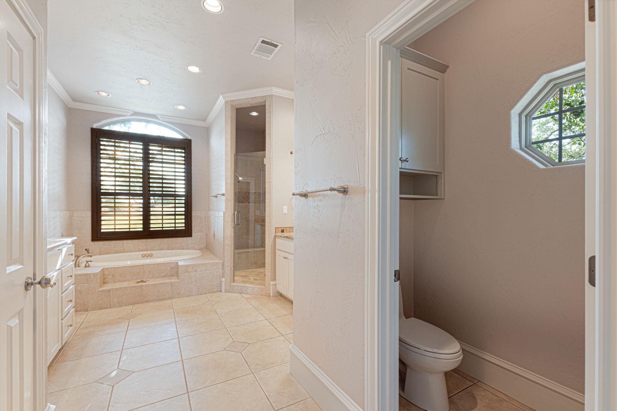 101 Up There, Horseshoe Bay, TX 78657