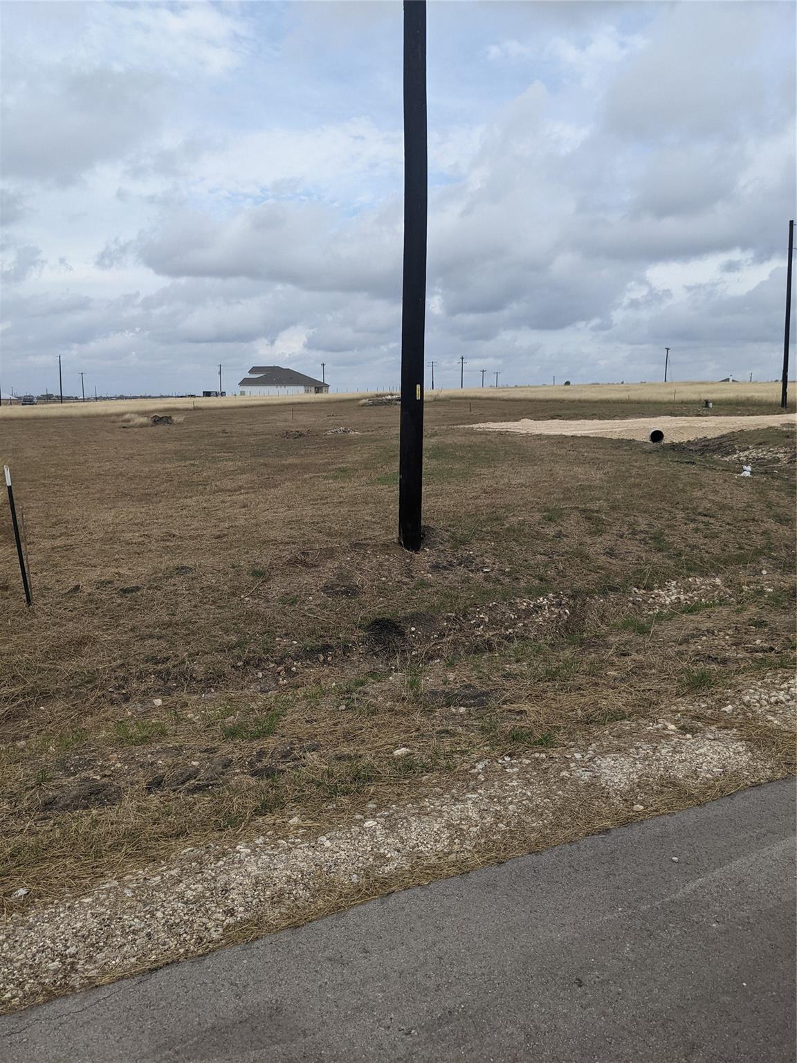 122 Juanita Ct, Del Valle, TX 78617