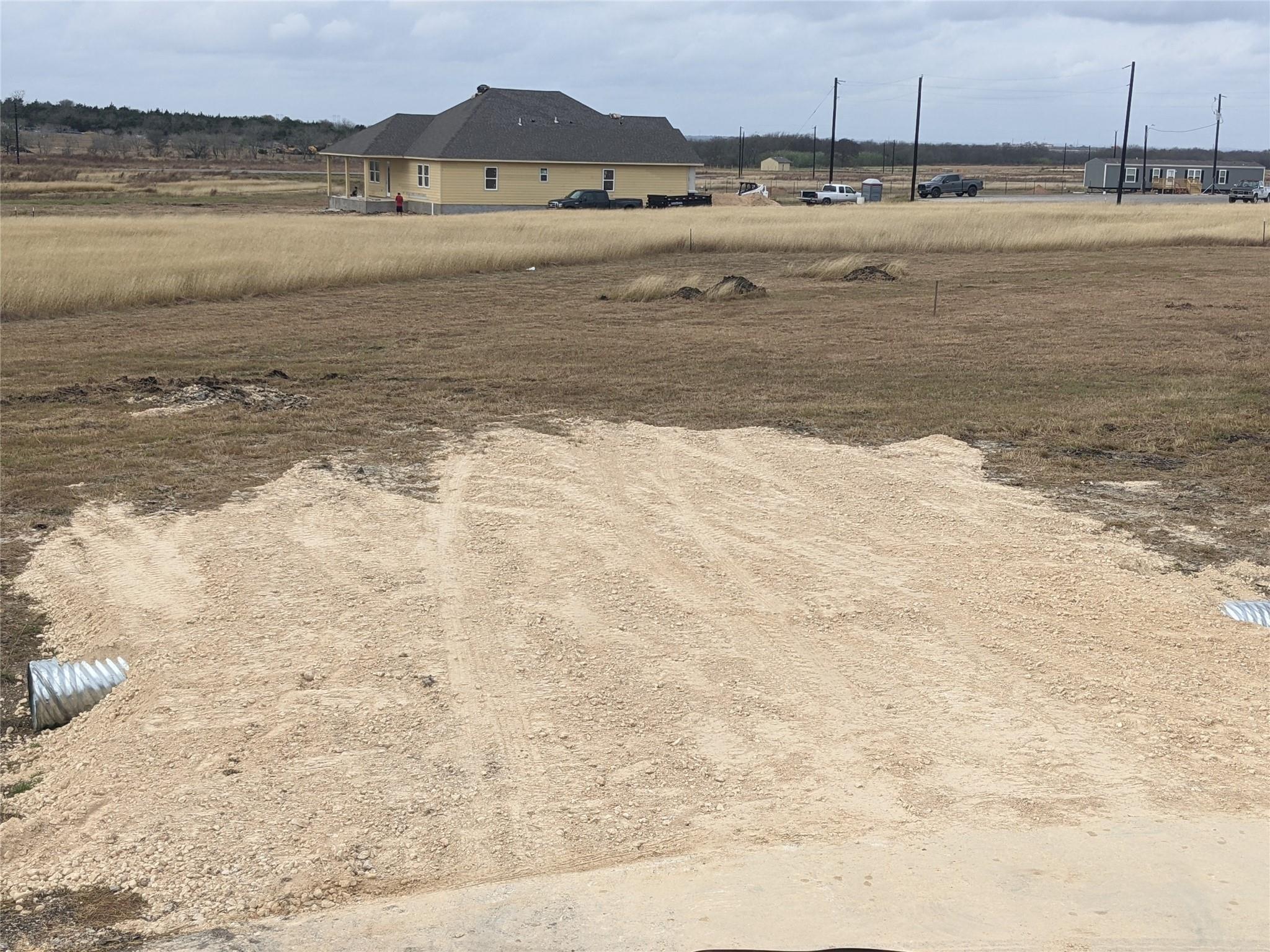 122 Juanita Ct, Del Valle, TX 78617