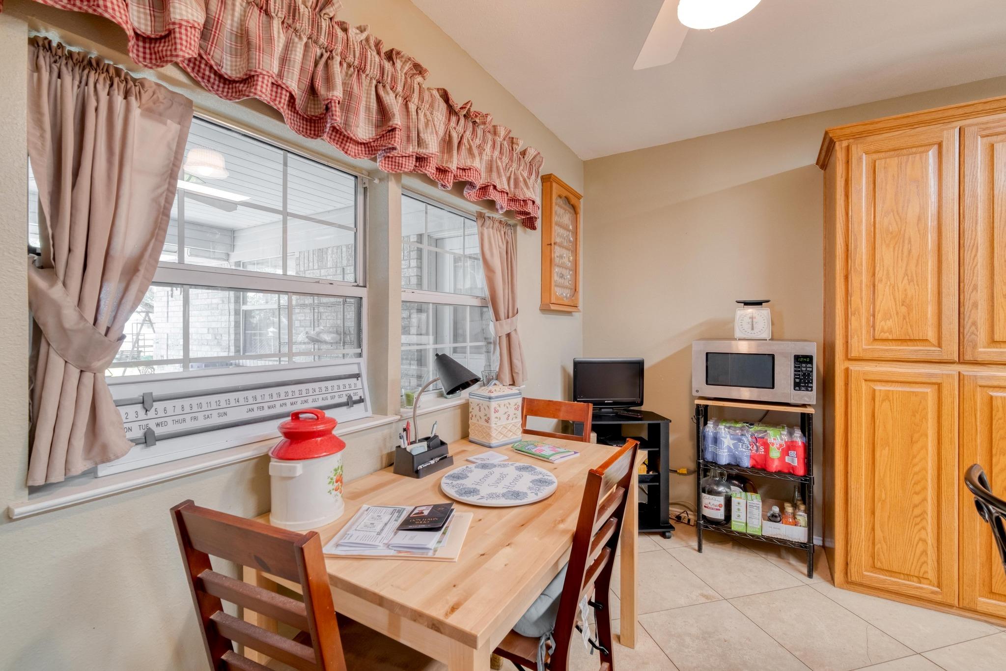 153 Pleasant Grove Rd, Elgin, TX 78621