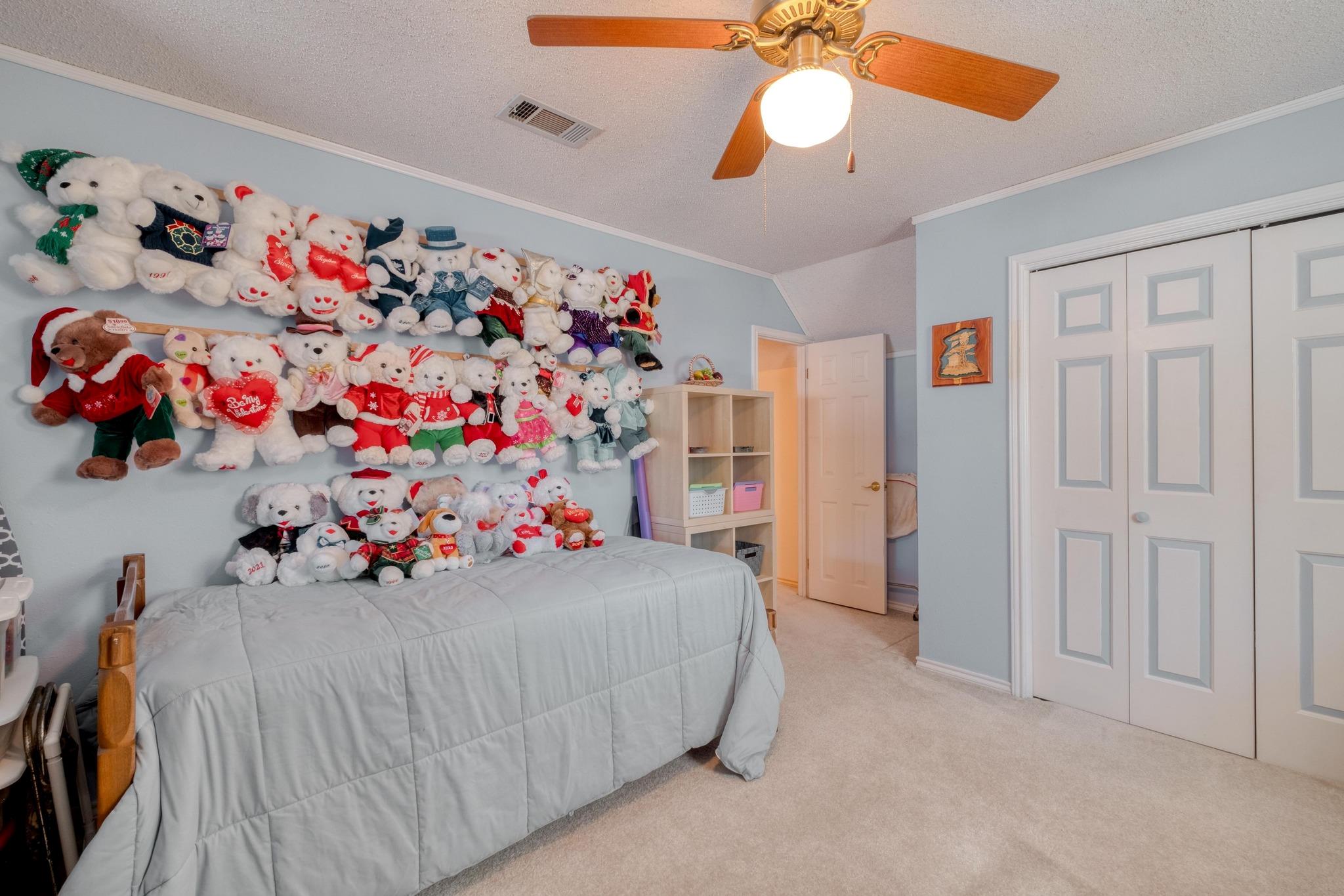 153 Pleasant Grove Rd, Elgin, TX 78621