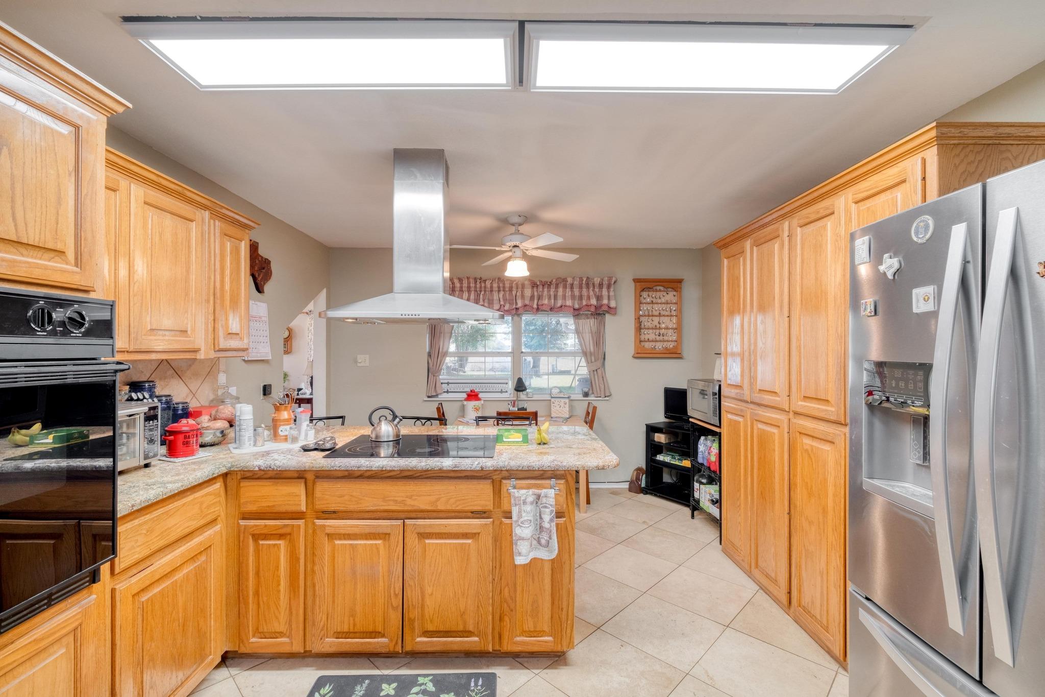 153 Pleasant Grove Rd, Elgin, TX 78621