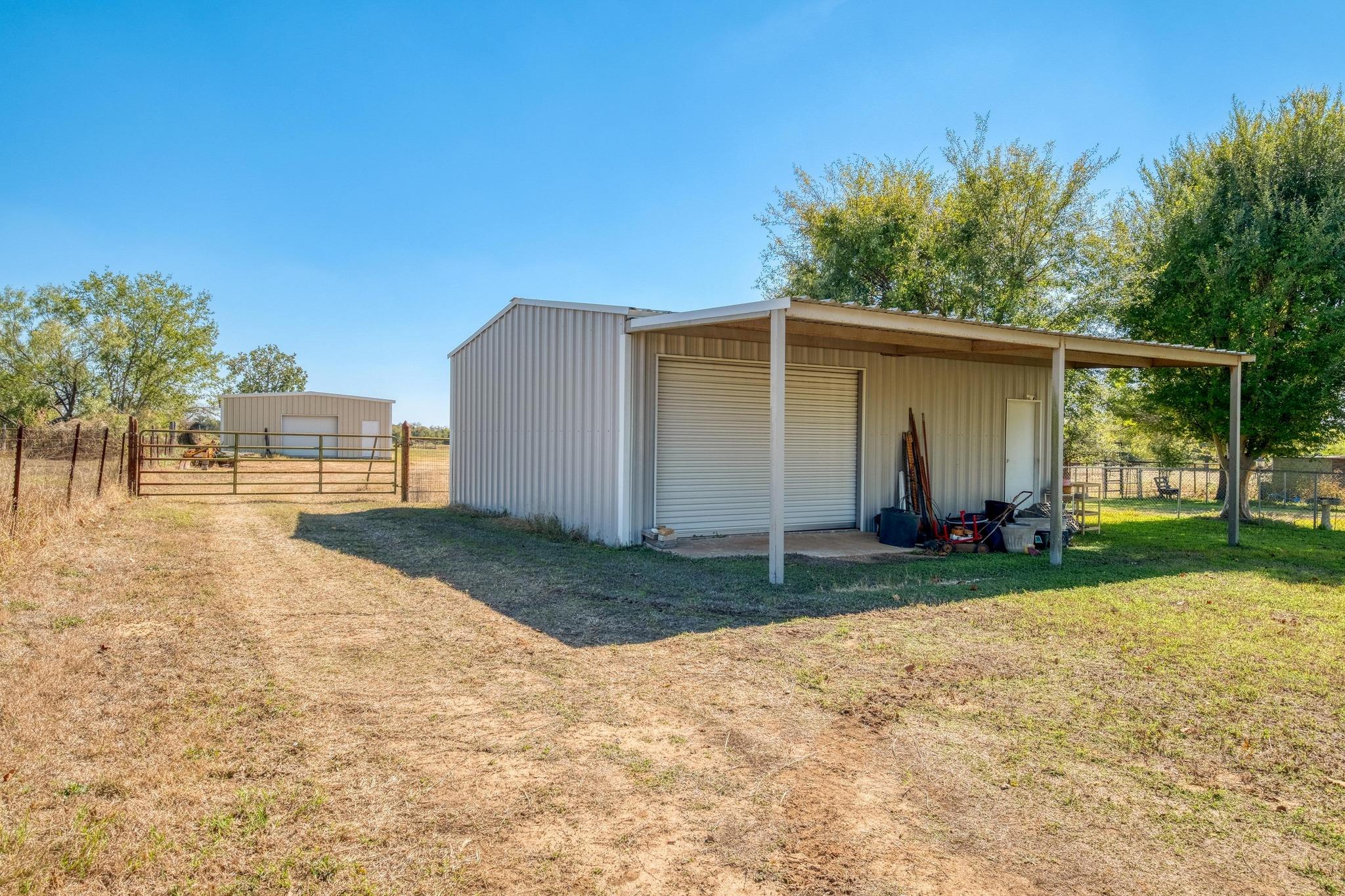 153 Pleasant Grove Rd, Elgin, TX 78621