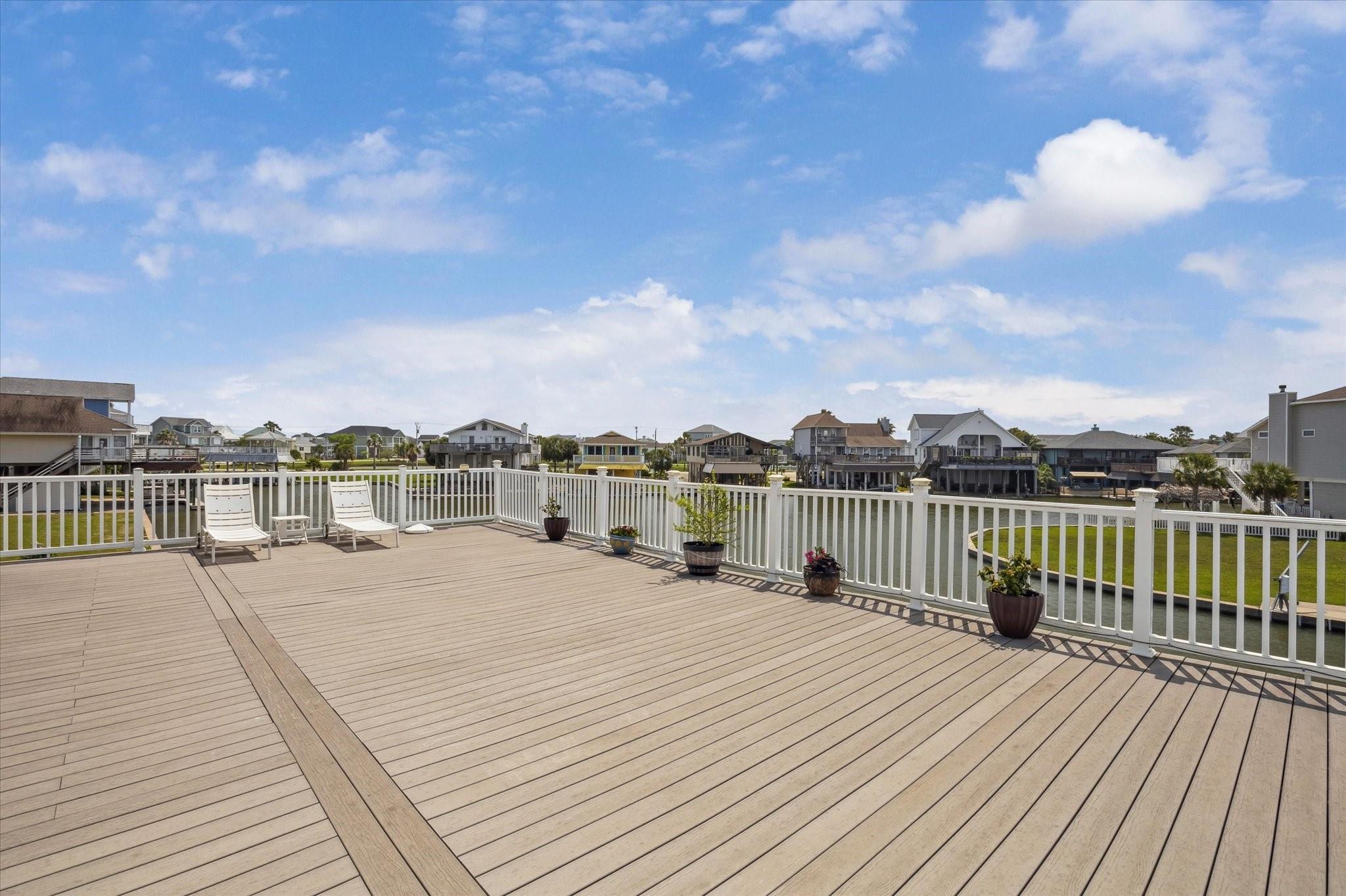 411 Sunset Cir, Galveston, TX 77554