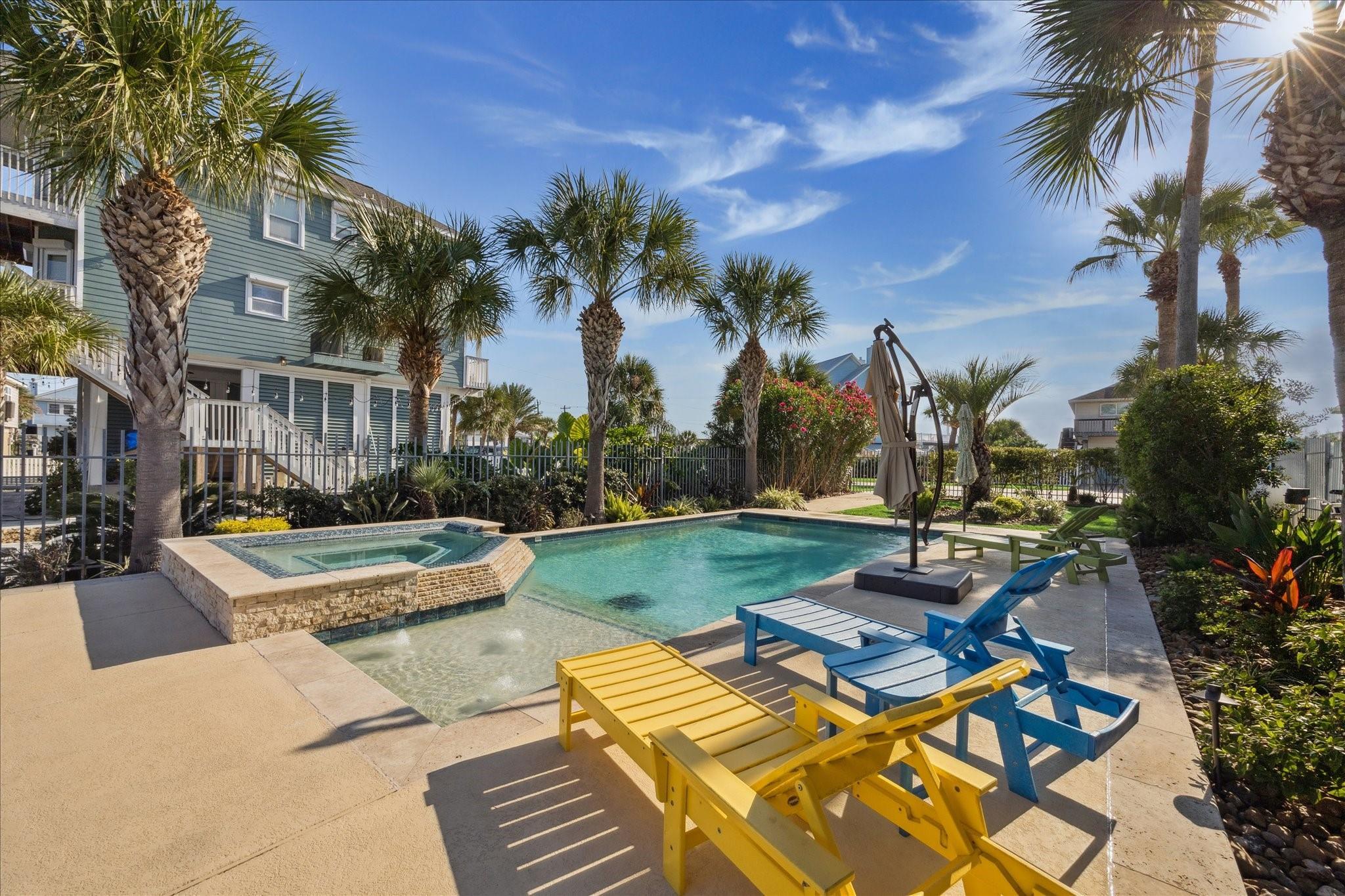 241 Tamana Dr, Galveston, TX 77554