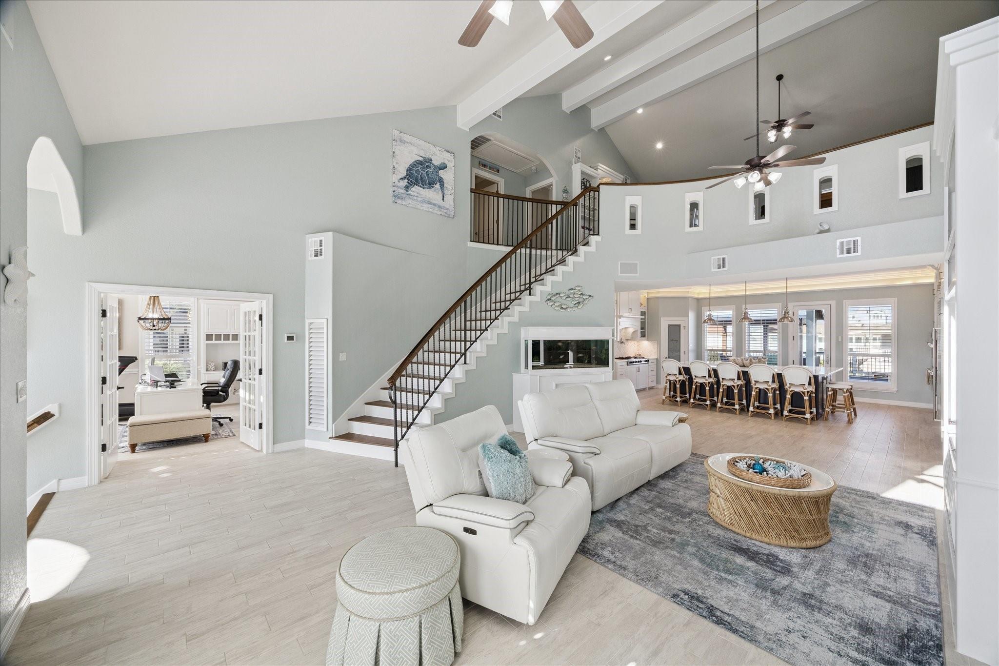 241 Tamana Dr, Galveston, TX 77554