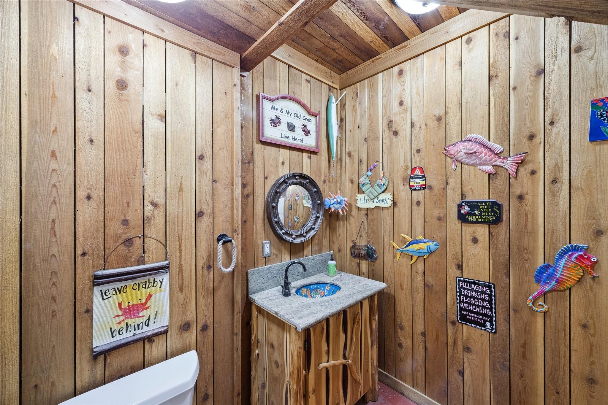 241 Tamana Dr, Galveston, TX 77554