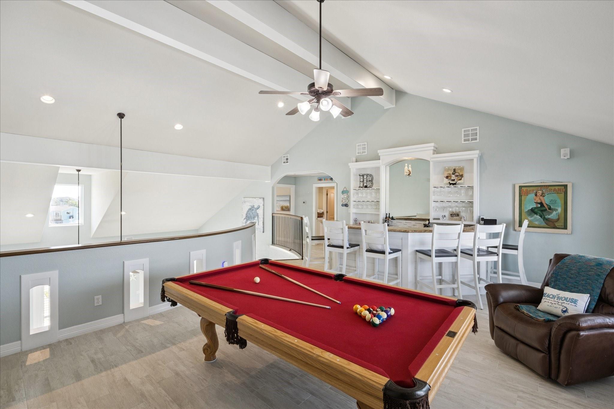 241 Tamana Dr, Galveston, TX 77554