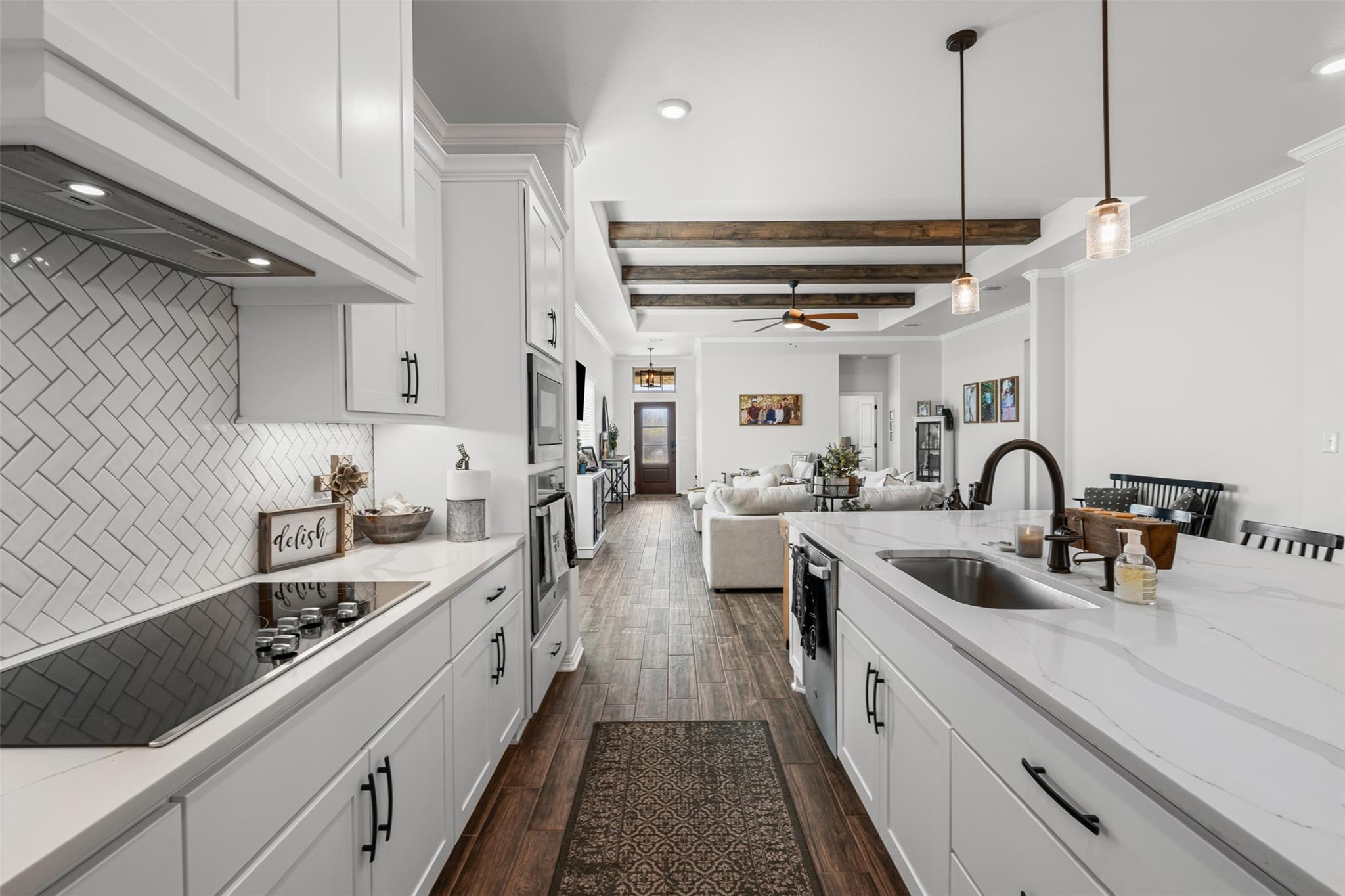 707 Eagle Pass Dr, Salado, TX 76571