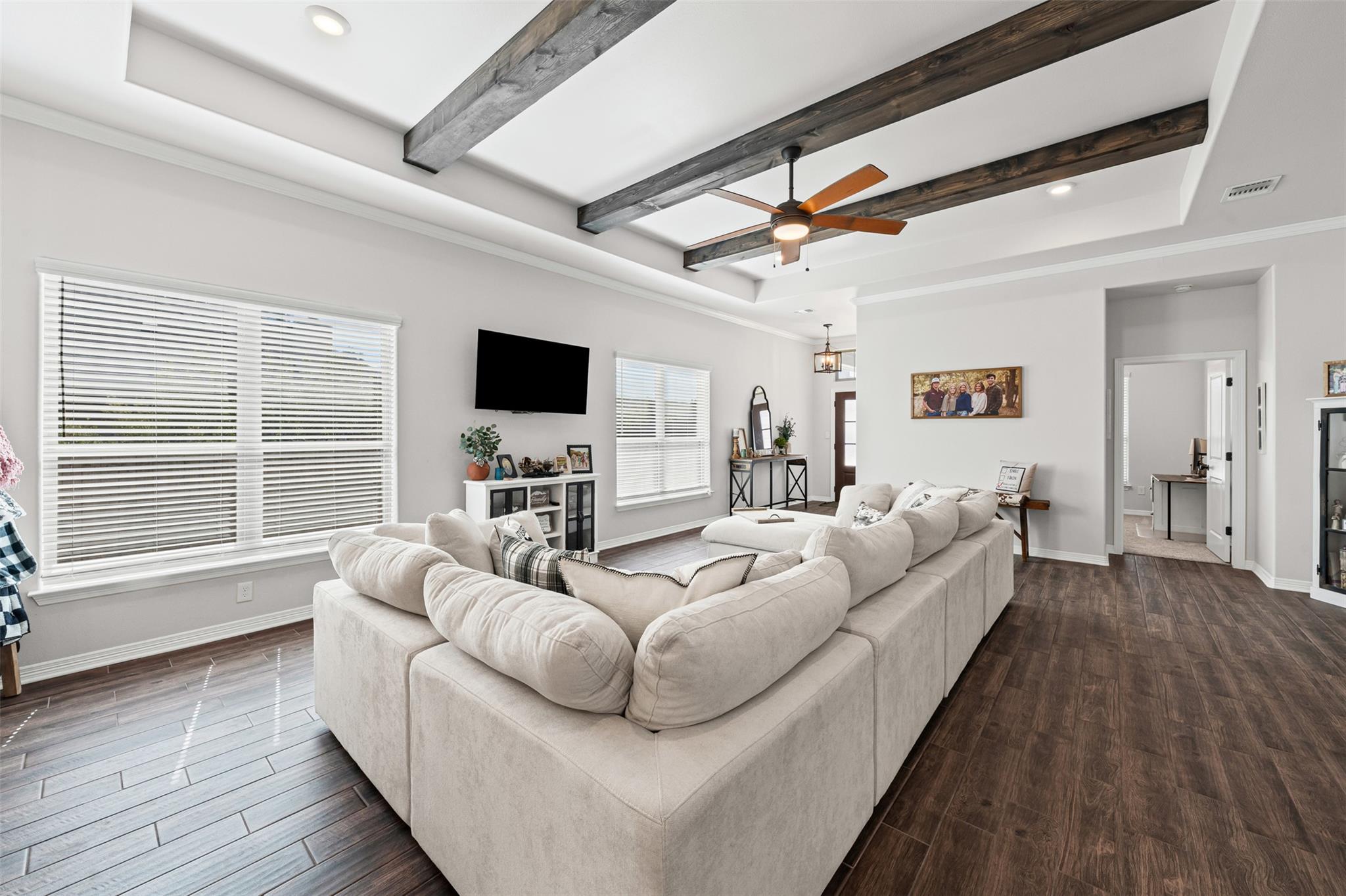 707 Eagle Pass Dr, Salado, TX 76571