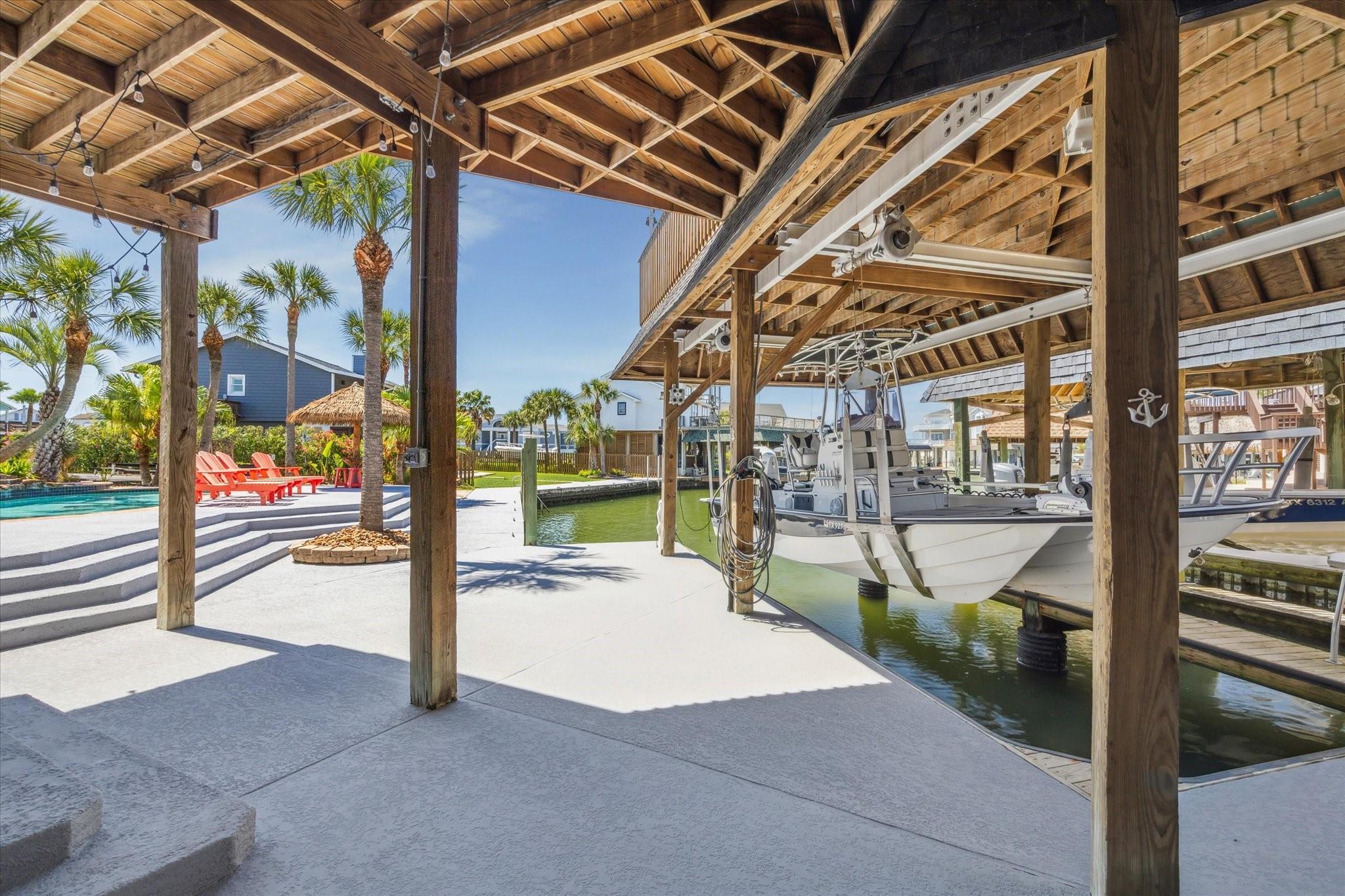 1775 Tiki Dr, Galveston, TX 77554