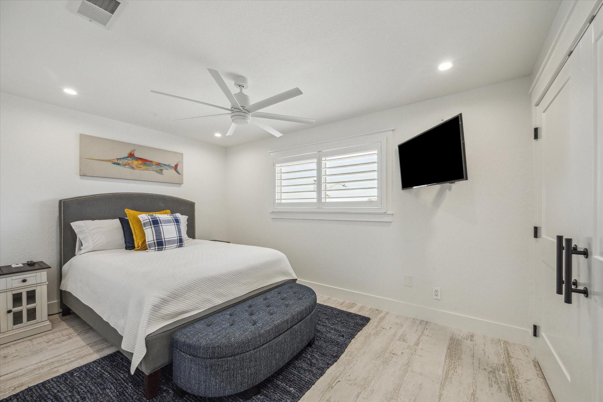 1775 Tiki Dr, Galveston, TX 77554