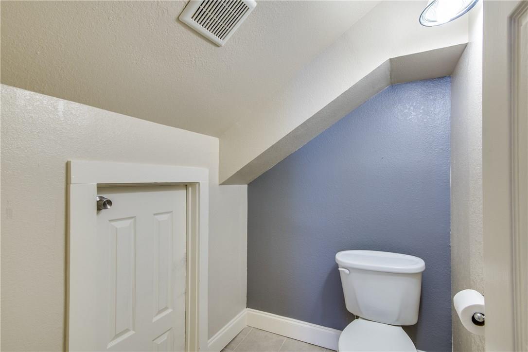 2206 Iva Ln # A, Austin, TX 78704