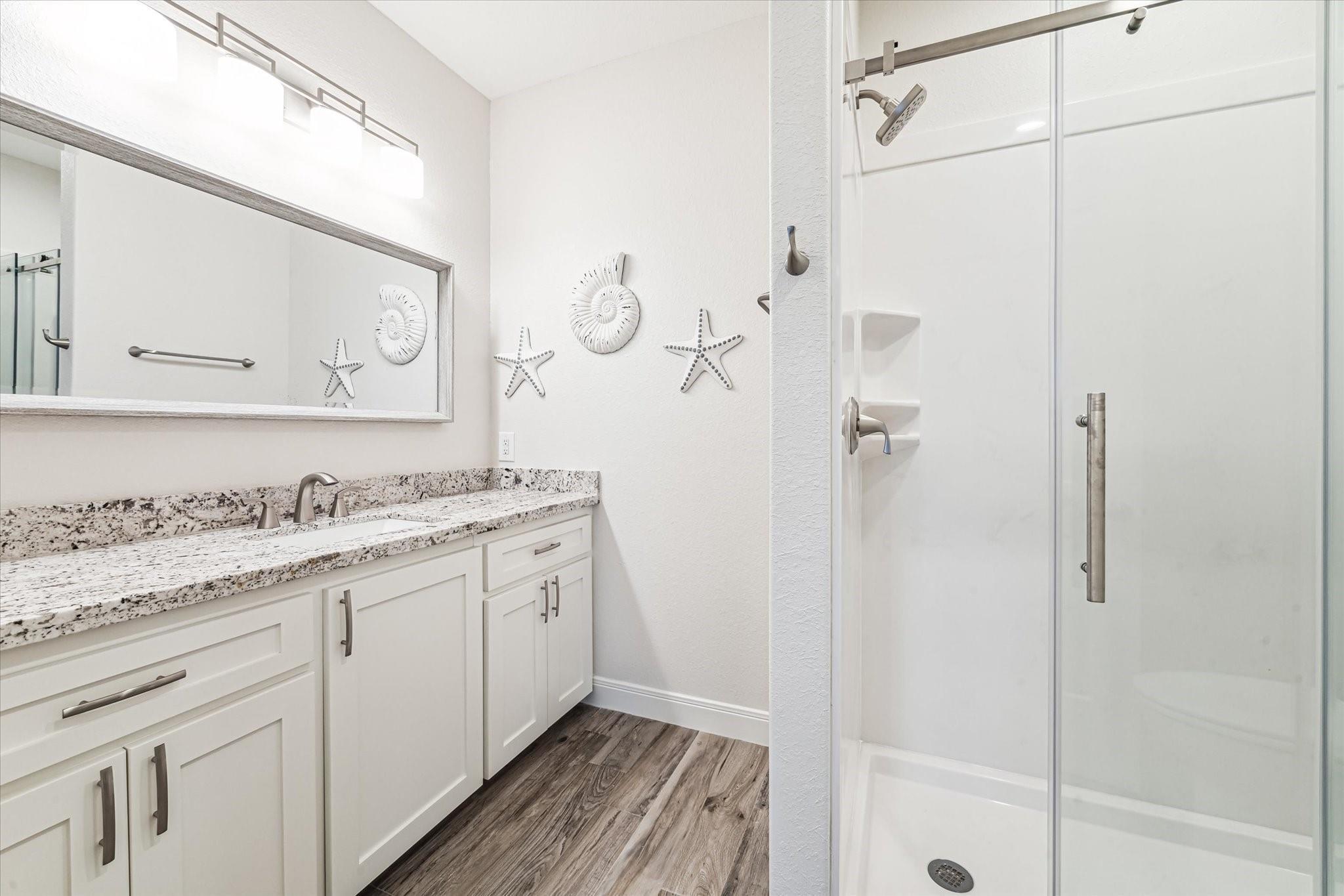 430 Amanda Cir, Galveston, TX 77554