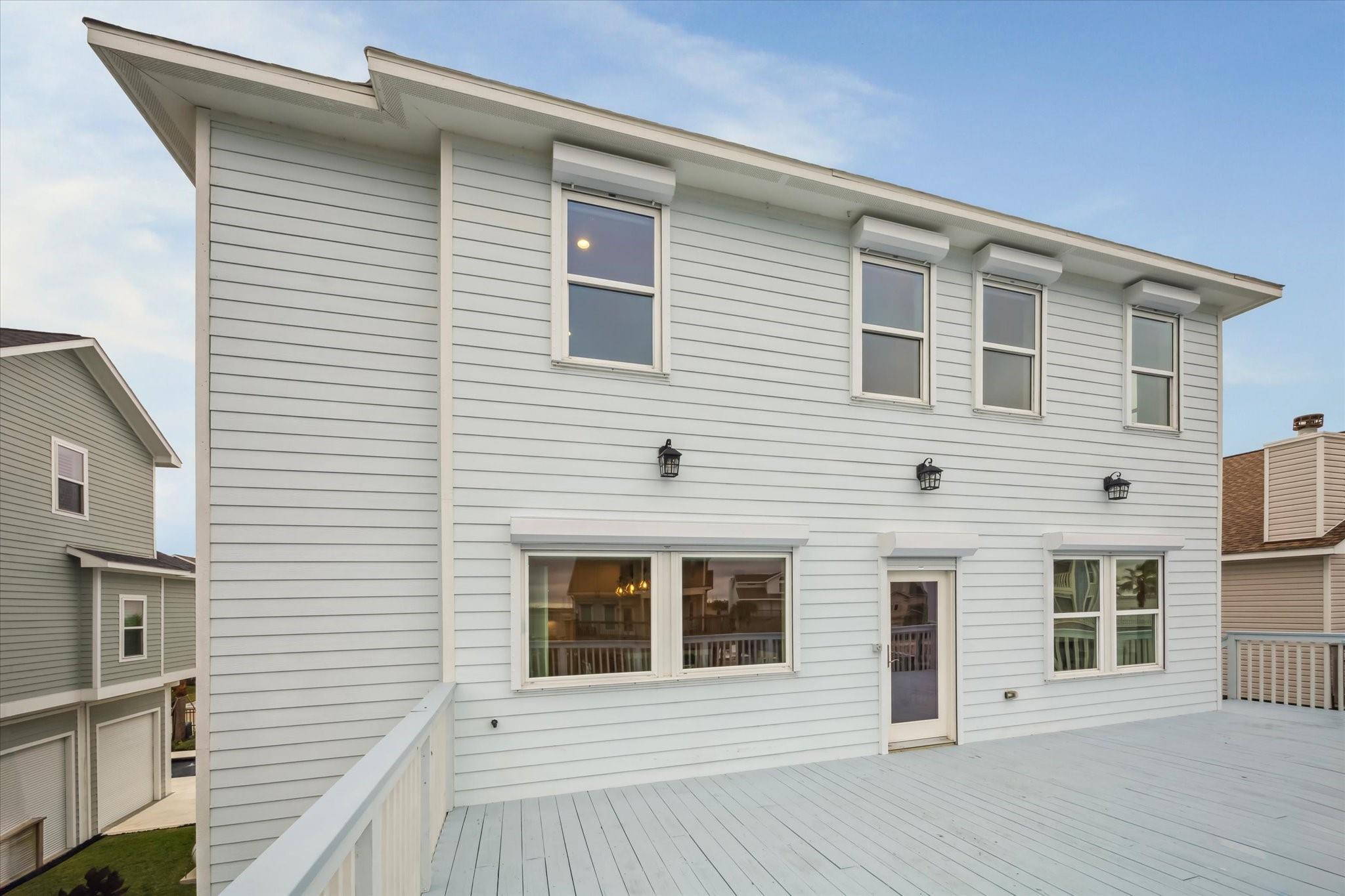 430 Amanda Cir, Galveston, TX 77554