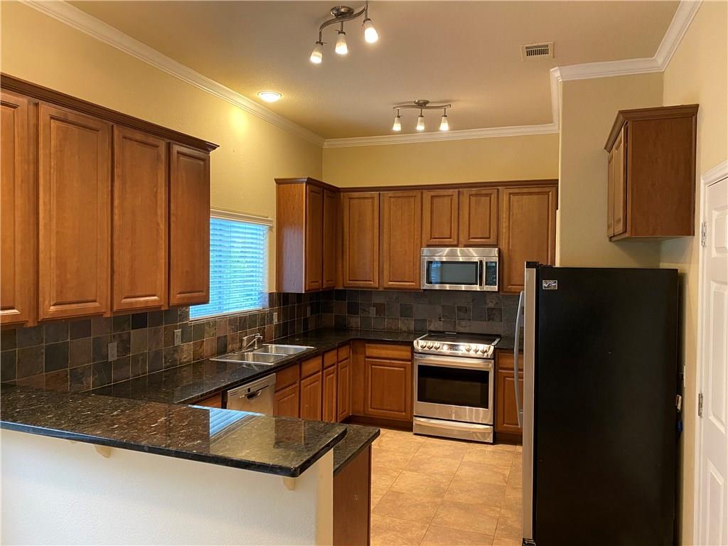 2670 Crazyhorse Pass, Austin, TX 78734