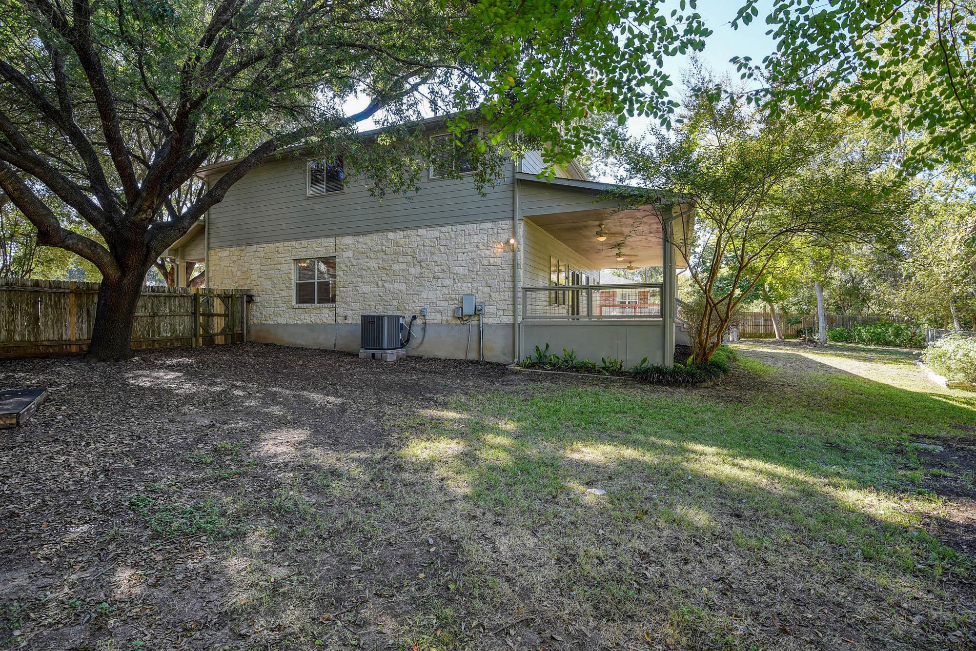 415 Patton Cv, Bastrop, TX 78602