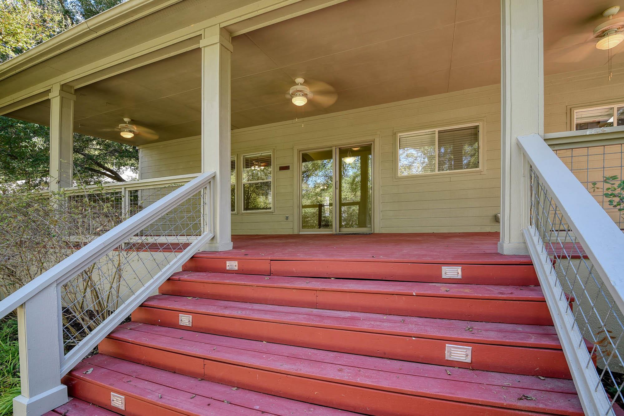 415 Patton Cv, Bastrop, TX 78602