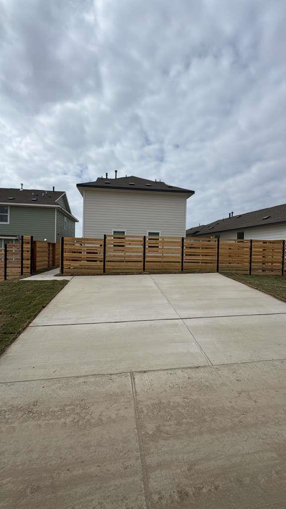 379 Keefer, Kyle, TX 78640