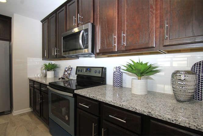 708 Tinton Falls Ln, Pflugerville, TX 78660