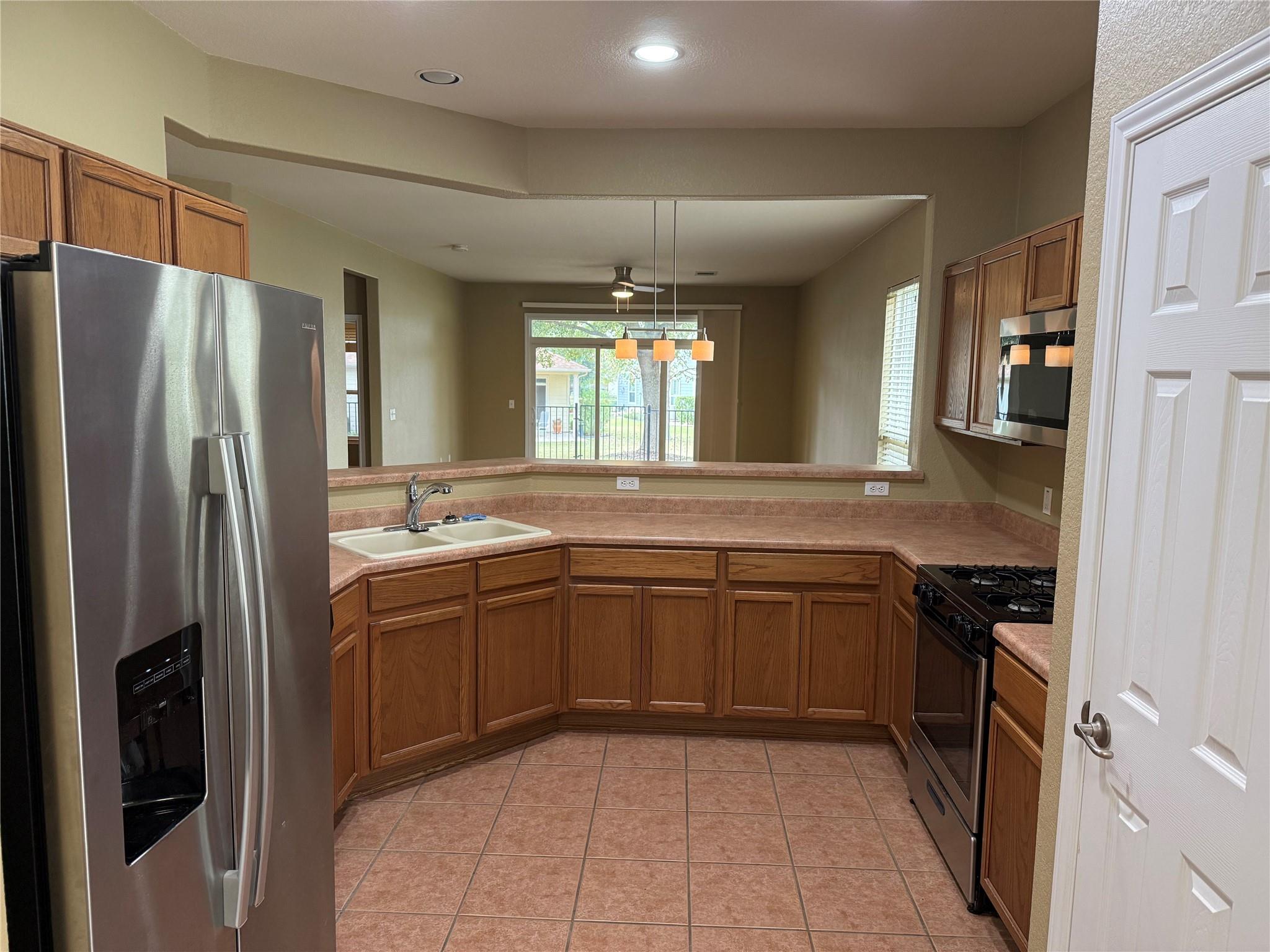 330 PORTSMOUTH Dr, Georgetown, TX 78633