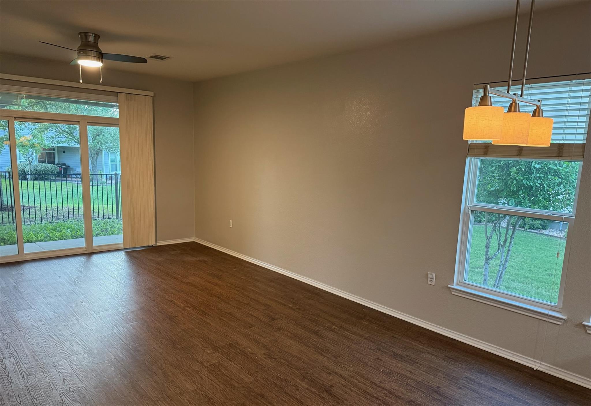 330 PORTSMOUTH Dr, Georgetown, TX 78633