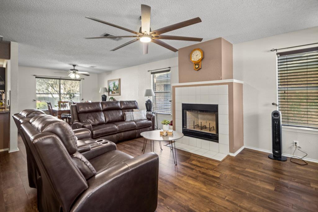 1810 Summer Rain Dr, Cedar Park, TX 78613